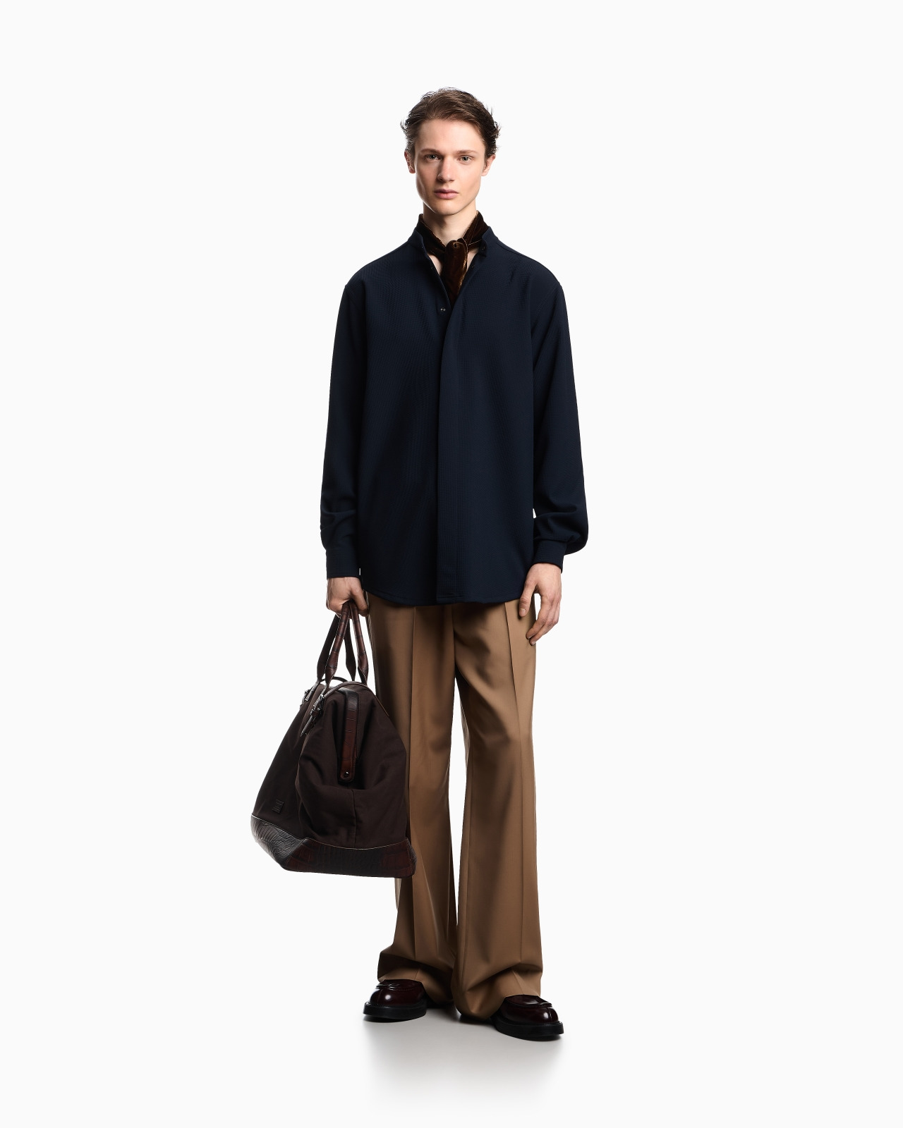 ICON GURU-COLLAR SHIRT IN 3D PIQUÉ-EFFECT JERSEY CRÊPE - 2