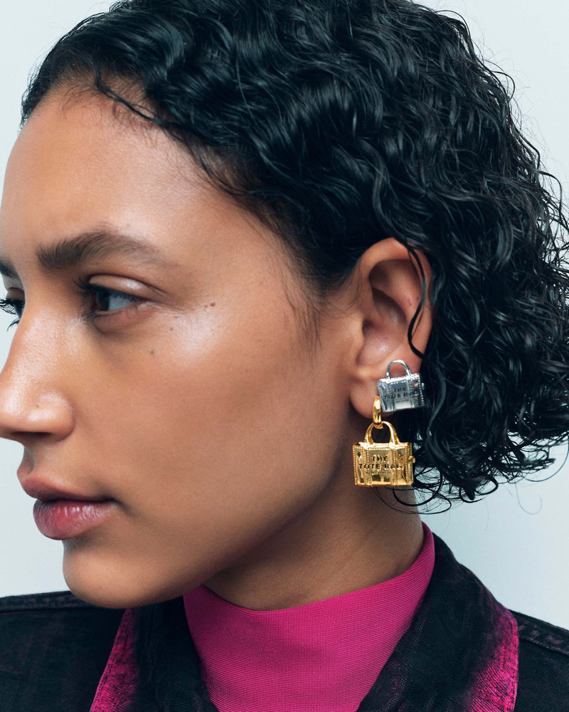 Marc Jacobs THE TOTE BAG STUD EARRINGS outlook