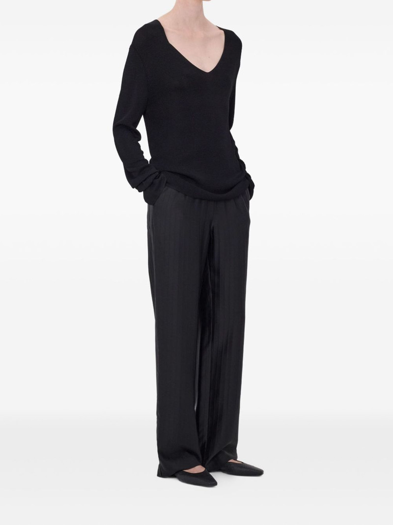 Saya V-neck sweater 3