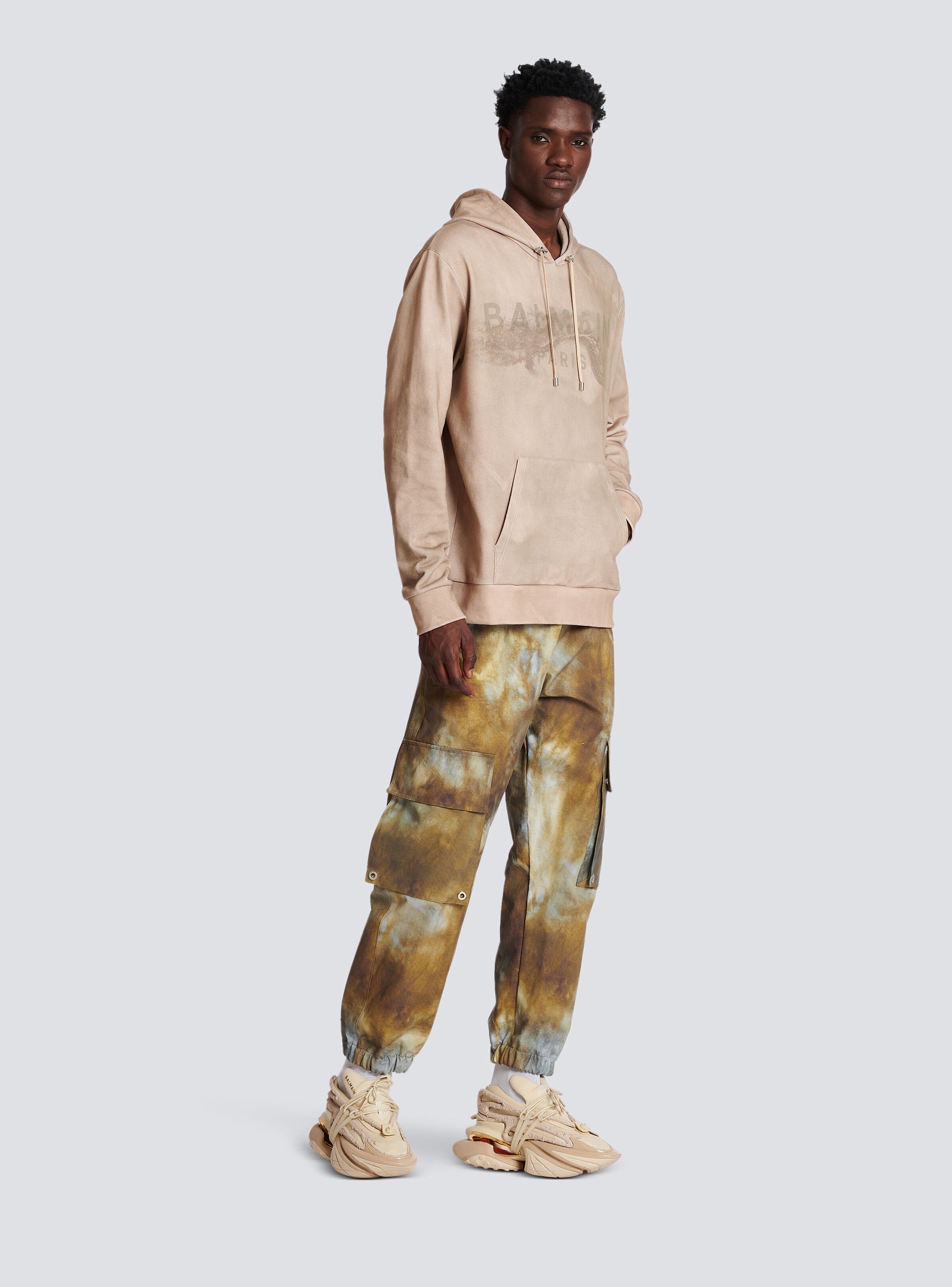 Hoodie in eco-responsible cotton with Balmain Paris desert logo print - 3
