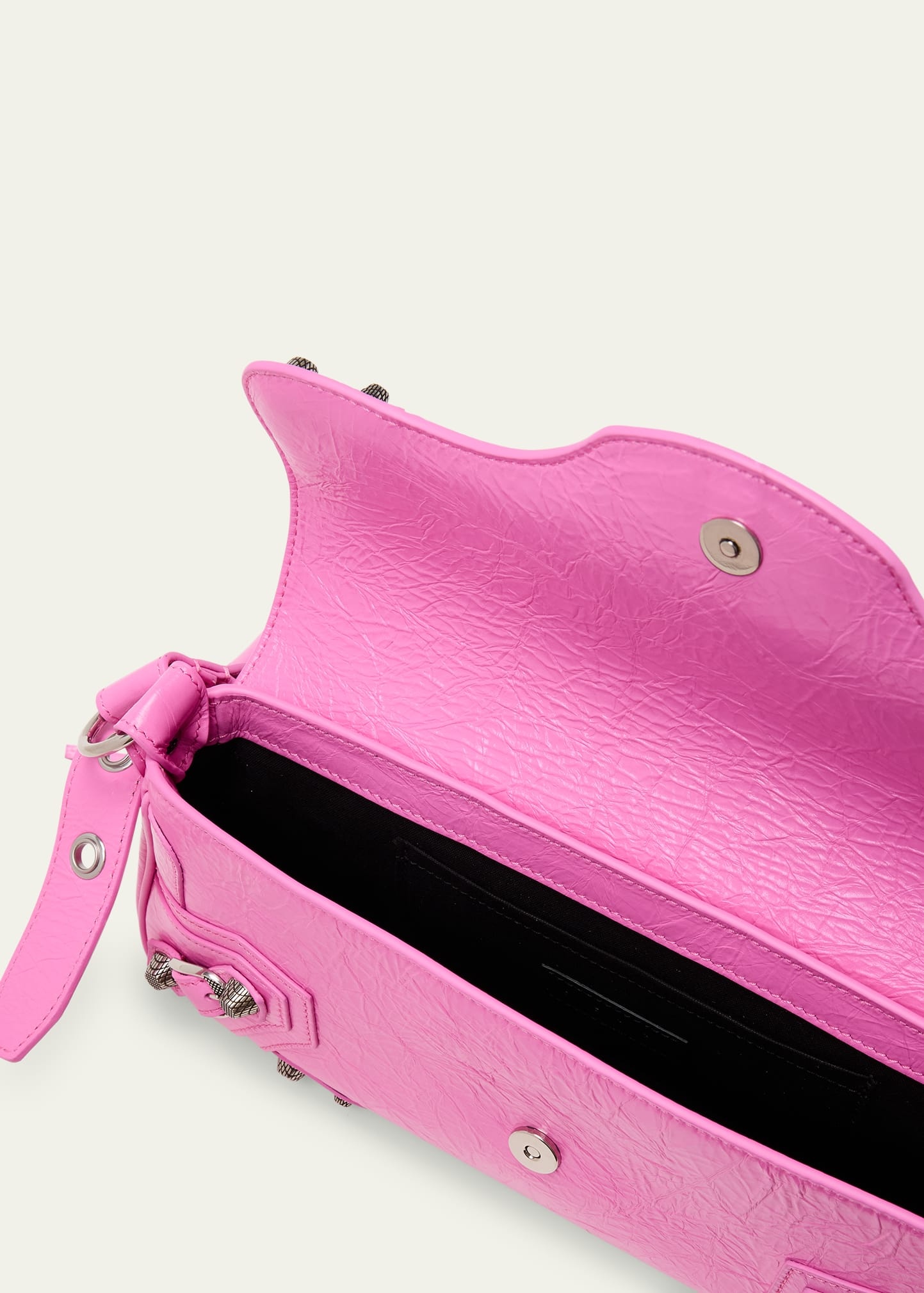 Le Cagole Sling Small Varnished Leather Shoulder Bag - 4