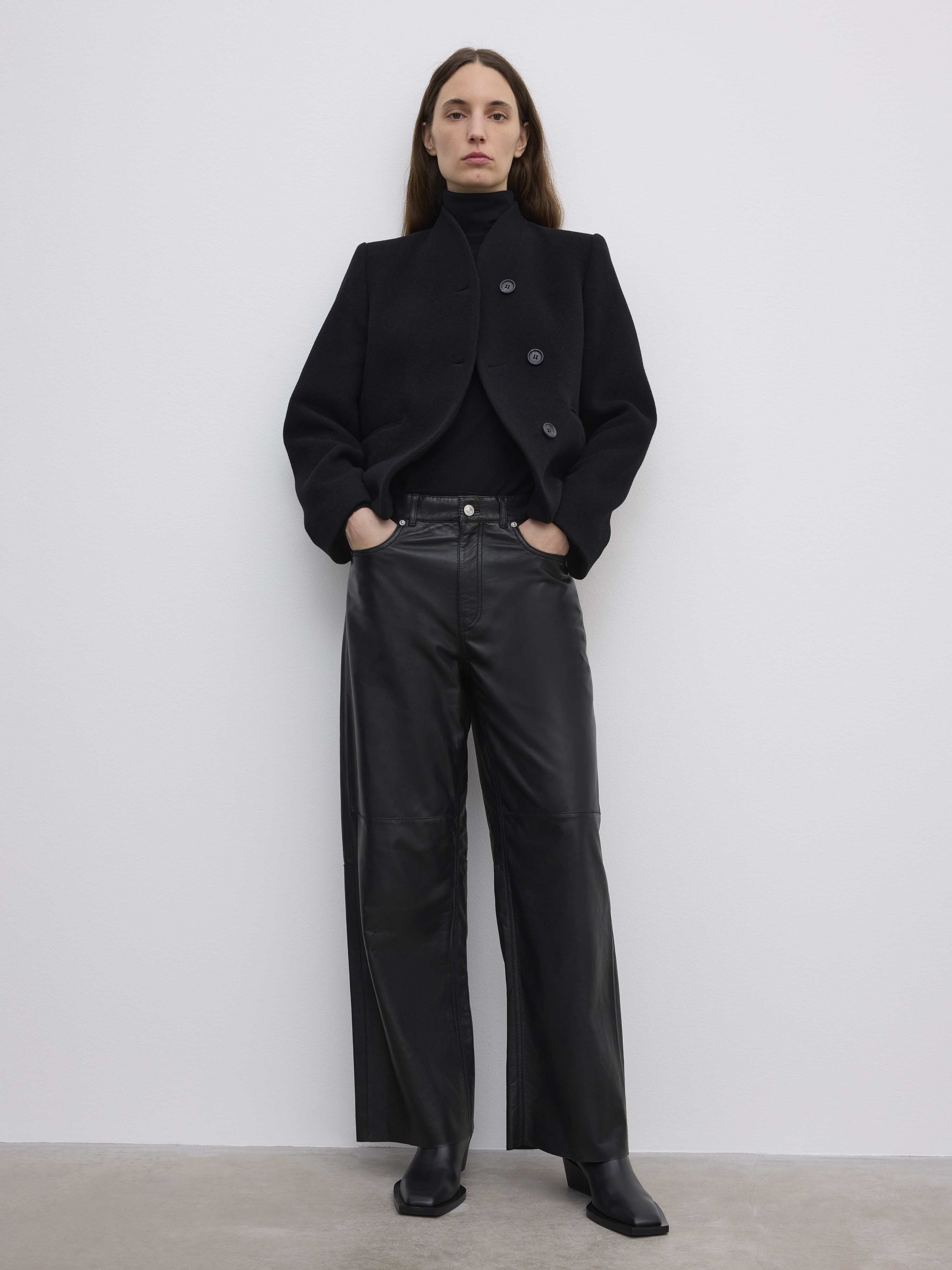 Short Curved Jacket - 4