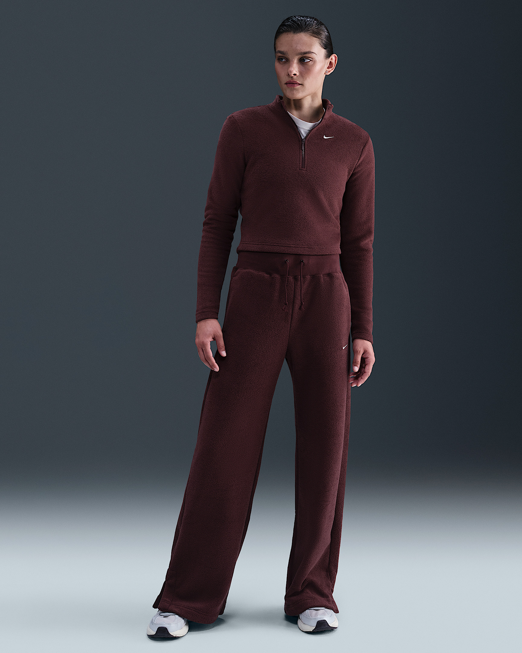 Nike Sportswear Phoenix Plush Women's Slim Long-Sleeve Cozy Fleece 1/2-Zip Top - 4