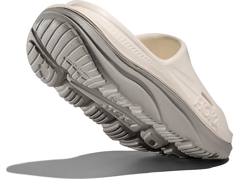 HOKA Ora Recovery Slide 3 - 6