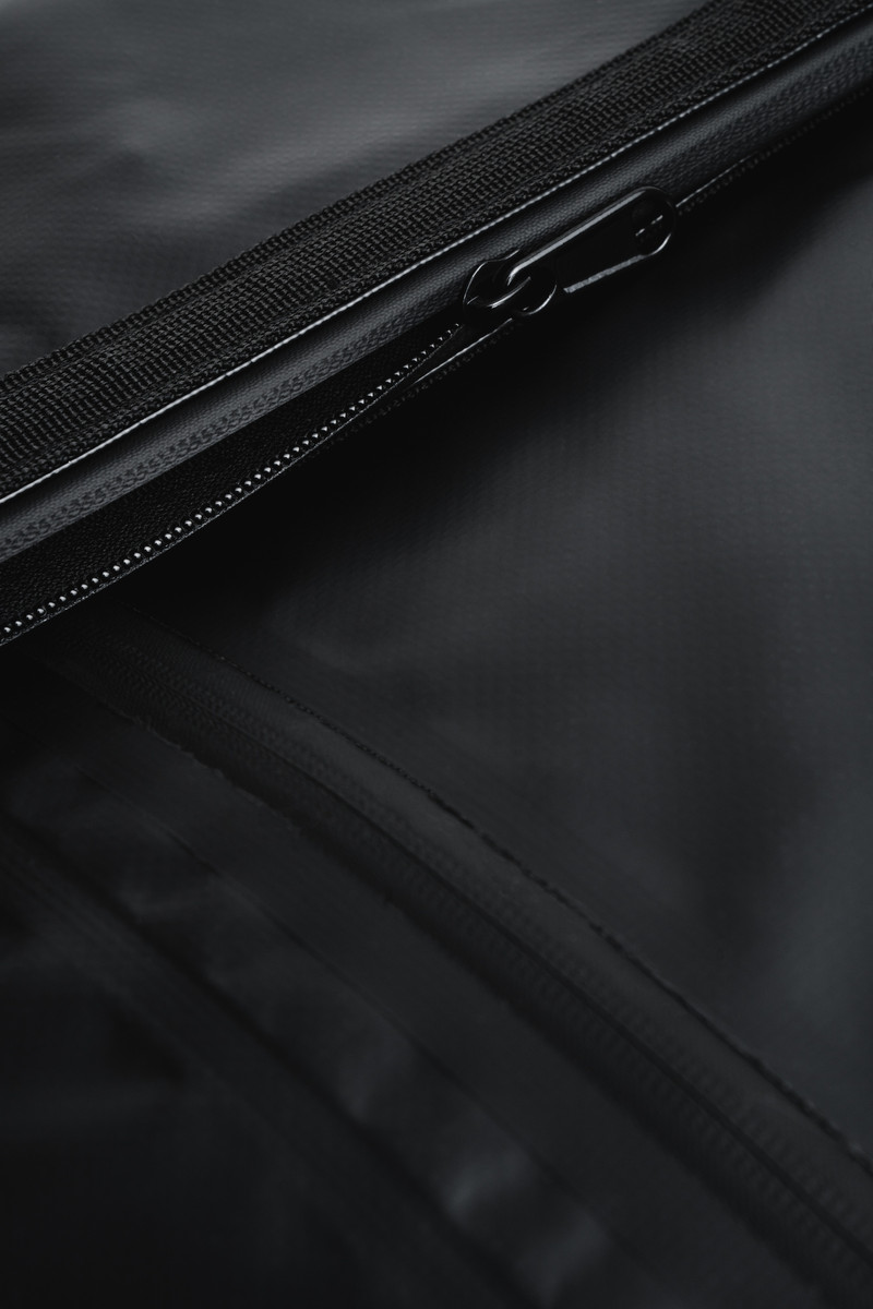 Rain Rolltop Black 5