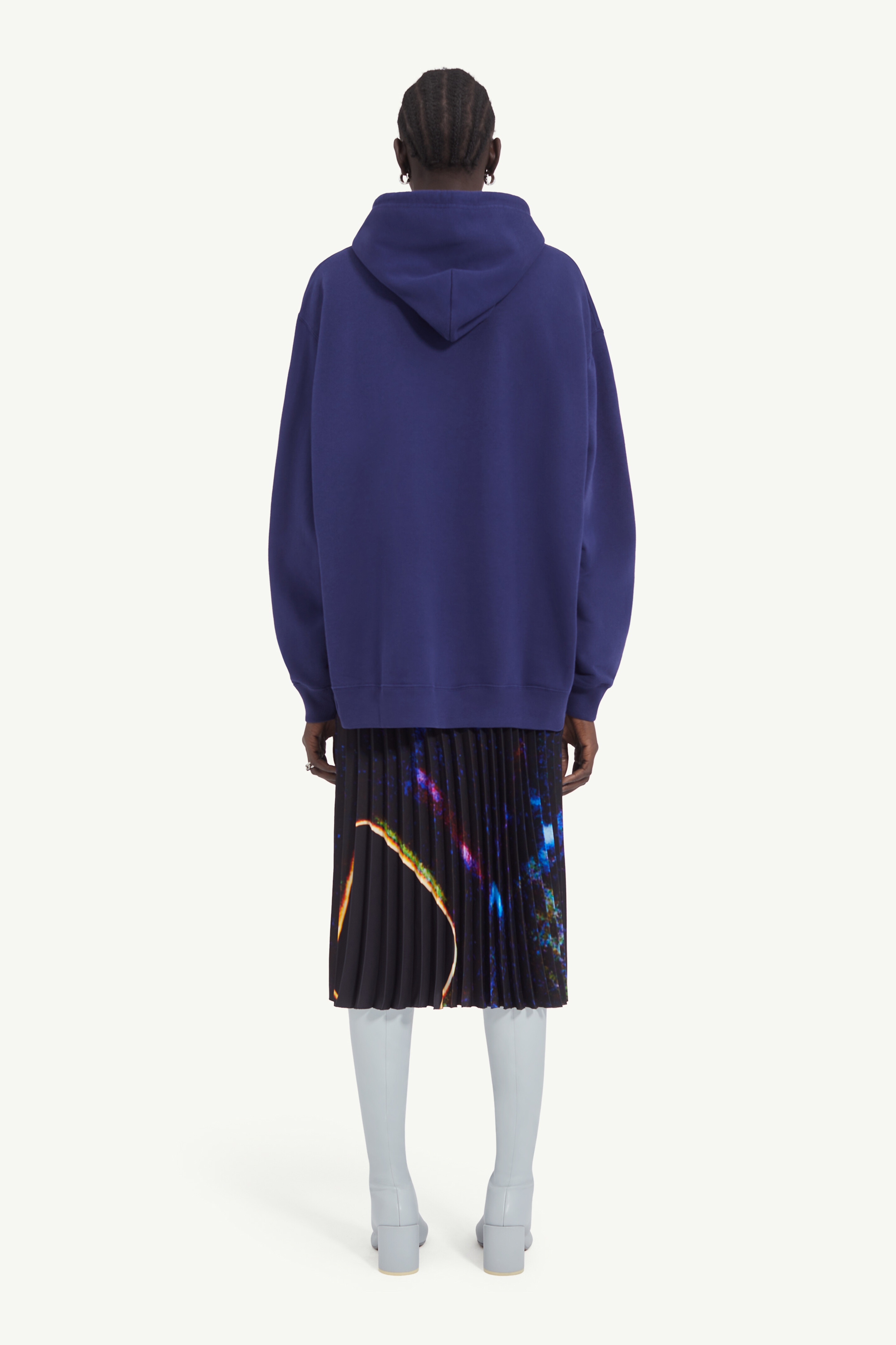 Long-sleeve hooded sweatshirt - 4