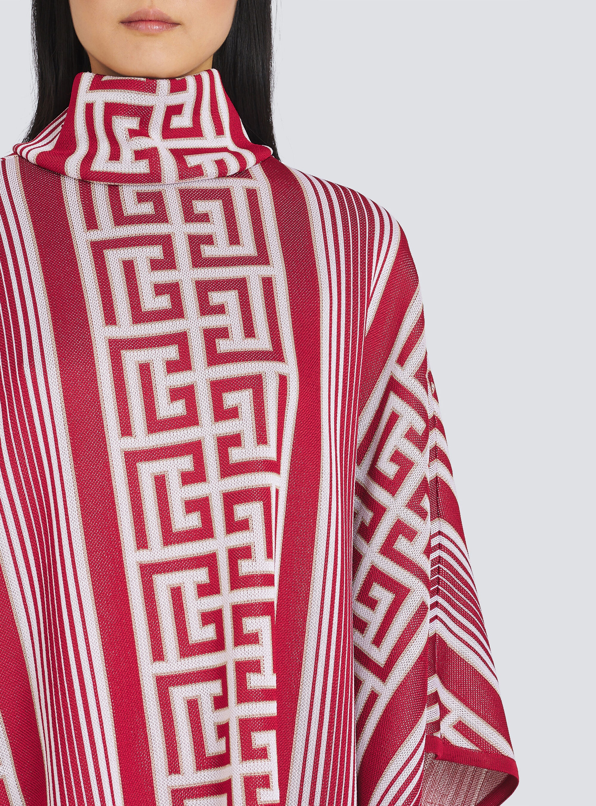 Knit eco-designed poncho with Balmain monogram - 7
