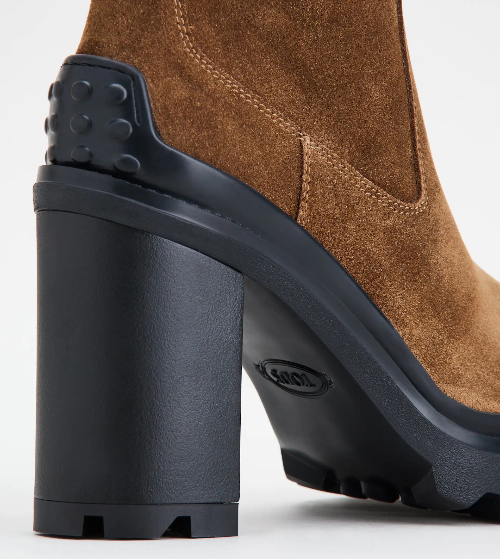 ANKLE BOOTS IN SUEDE - BROWN - 6