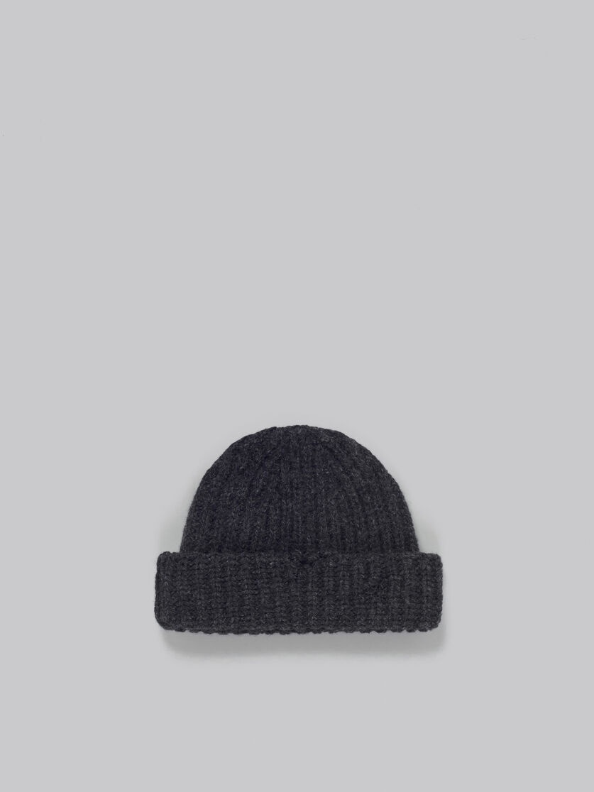 DARK GREY RIBBED BEANIE WITH HAND-STITCHED LOGO - 3
