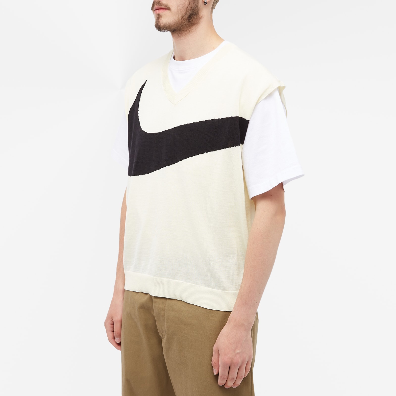 Nike Swoosh Sweater Vest - 2