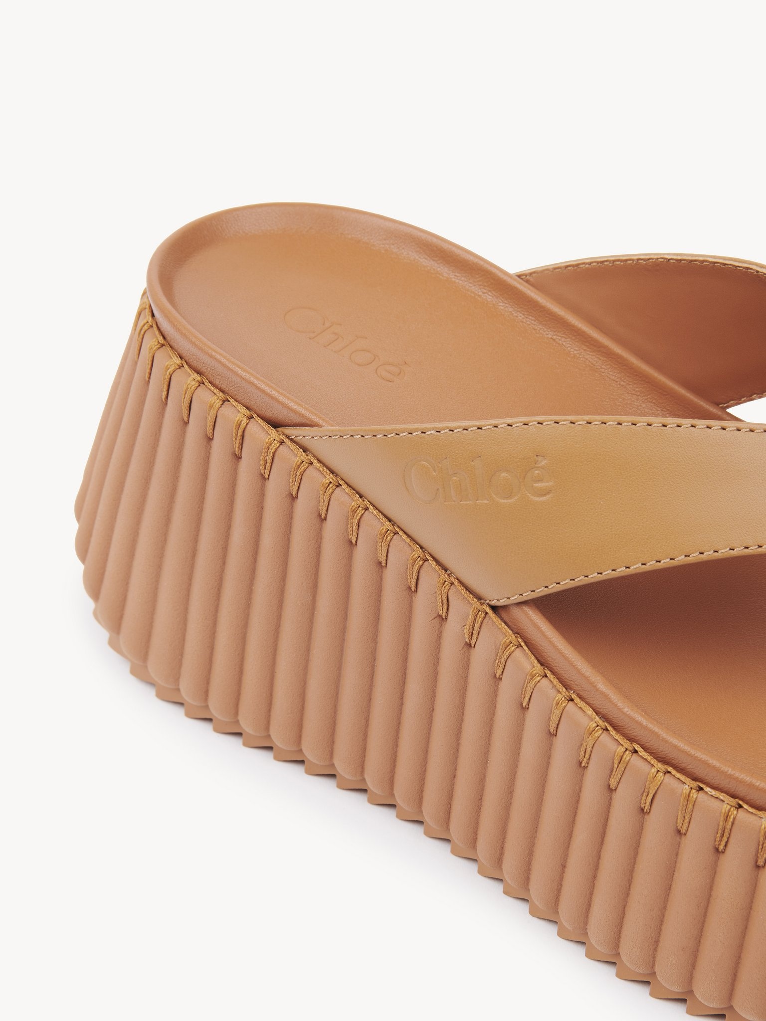 NAMA WEDGE SLIDE - 5