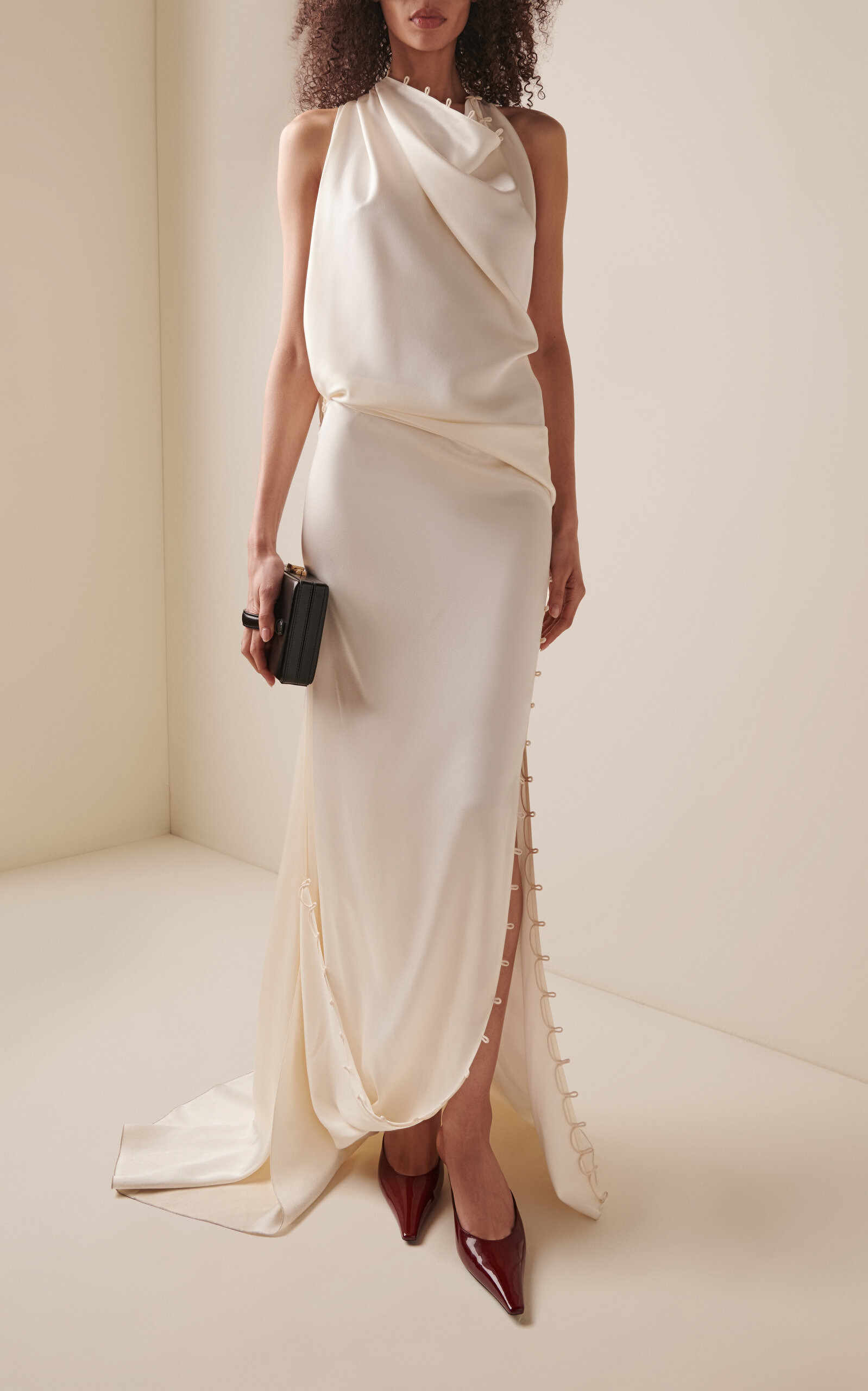 Rouleaux Detail Sleeveless Gown ivory - 4