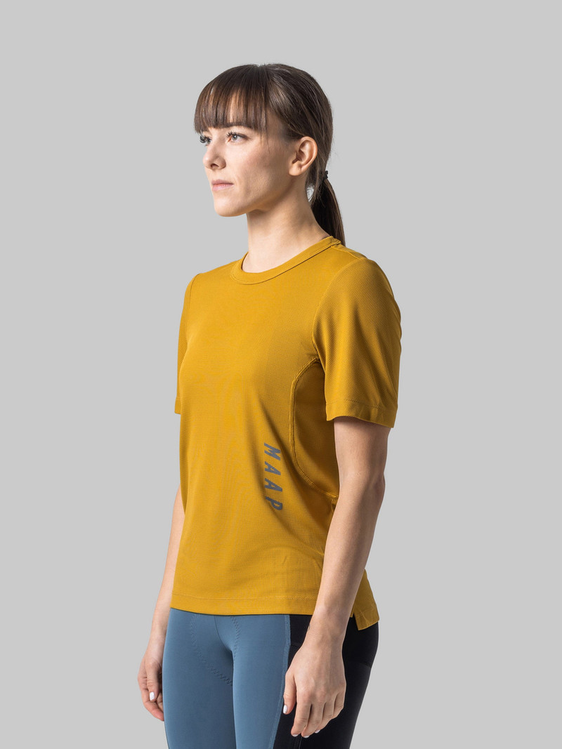 MAAP Women's Alt_Road™ Ride Tee 2.0 outlook