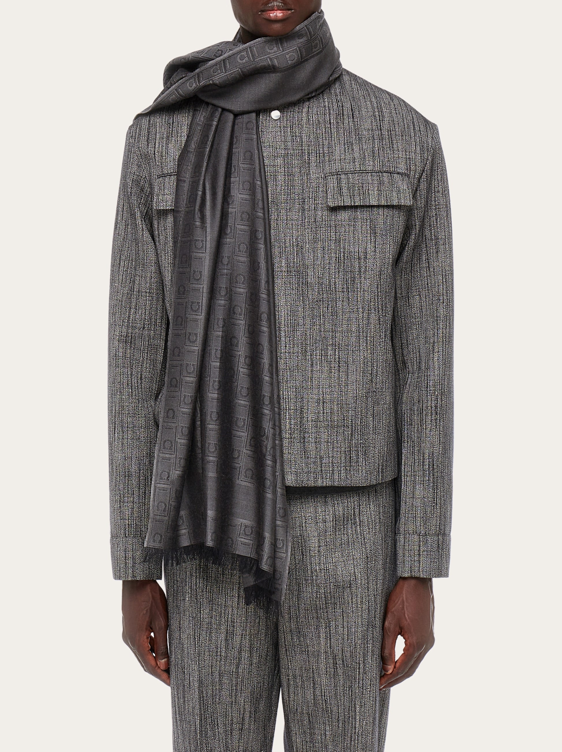 Gancini Monogram jacquard stole - 3