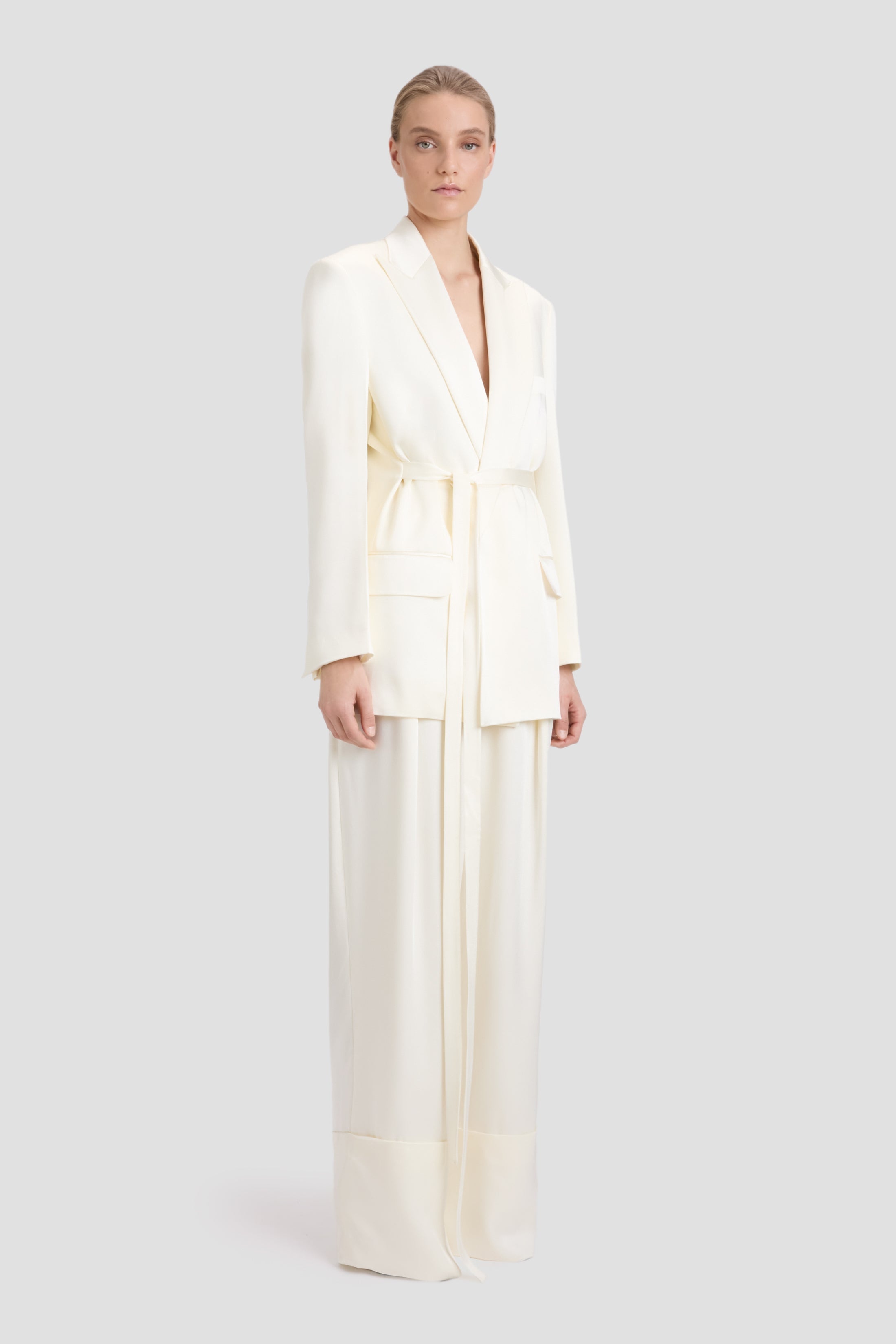 Wide Leg Turn-Up Trouser In Ivory - 4