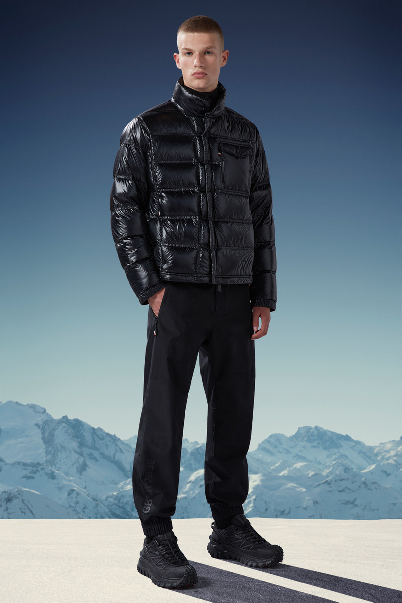 Moncler Raffort Short Down Jacket outlook