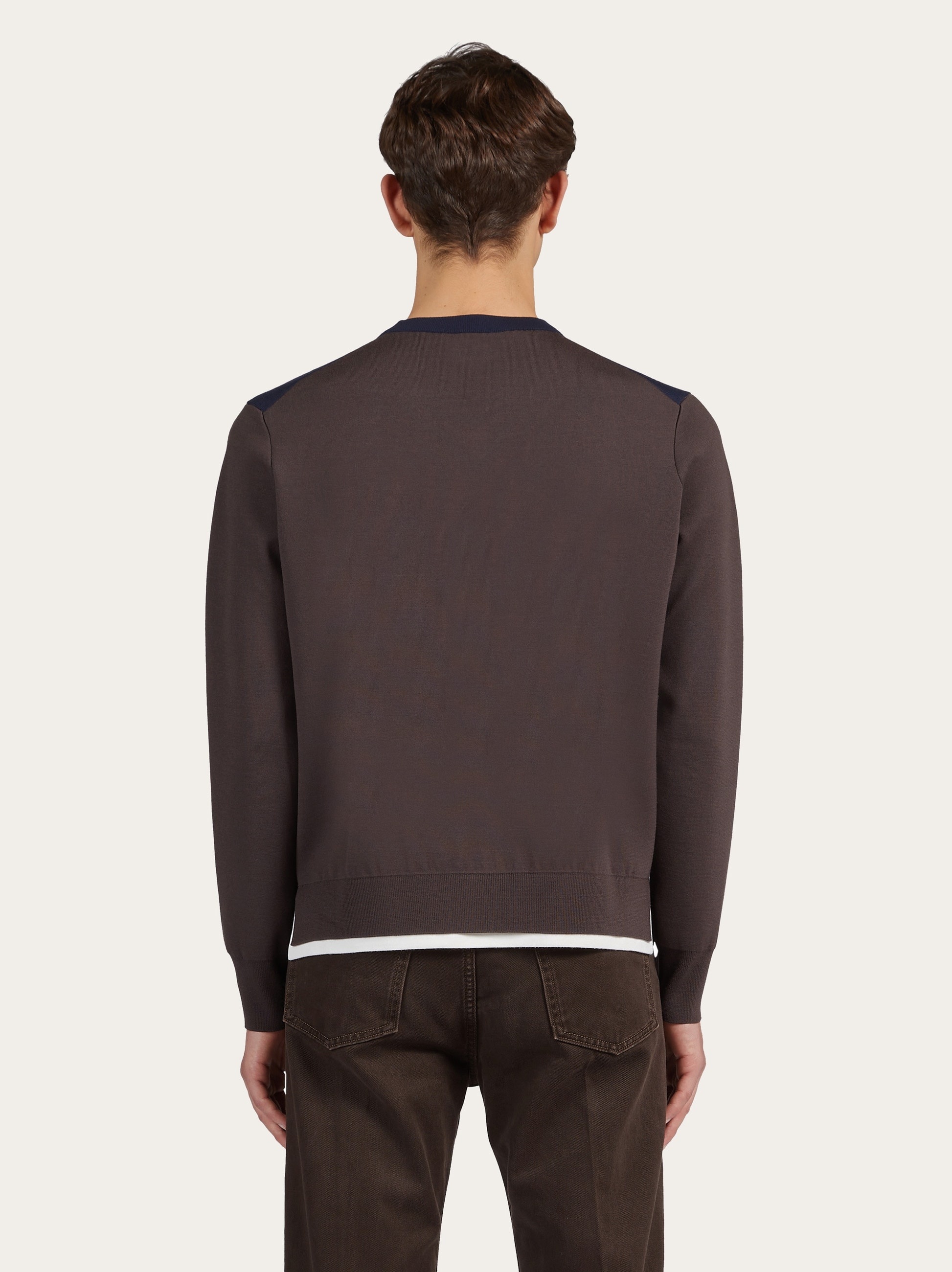 Dual tone V-neck sweater - 3