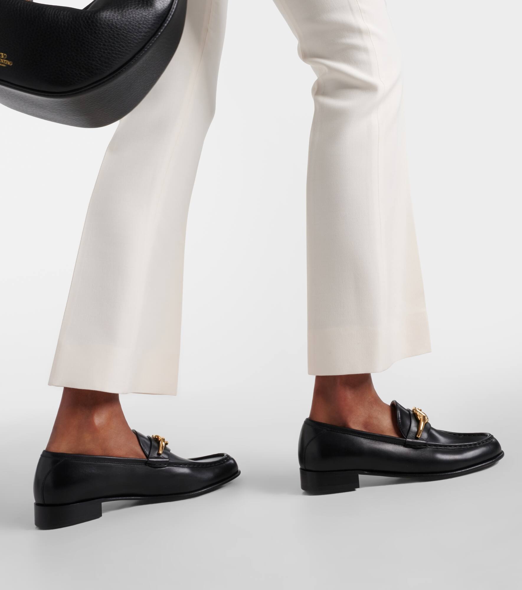 VLogo Signature leather loafers - 7