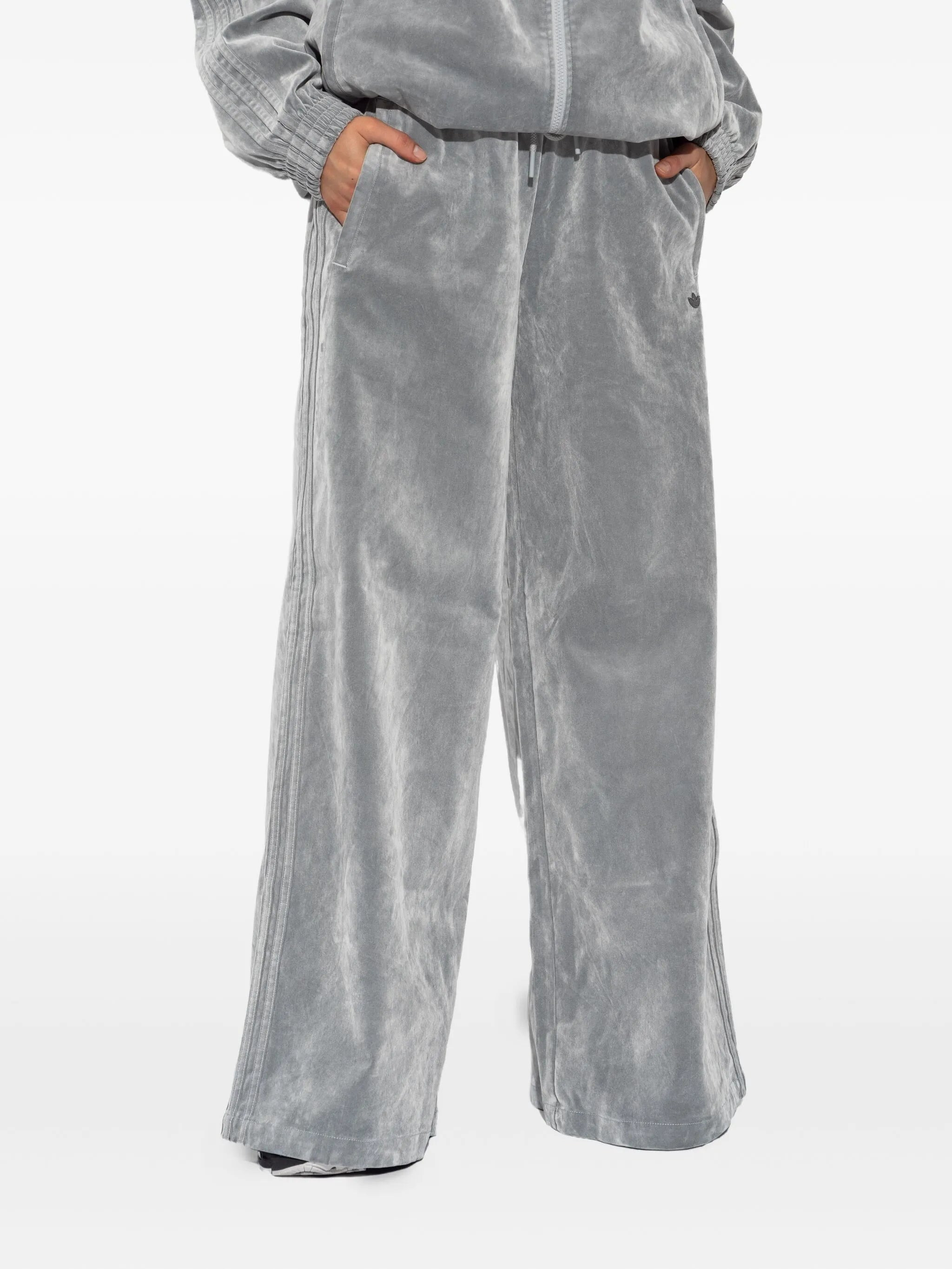 Adidas Three-stripe JW7331 Track Pants - 2