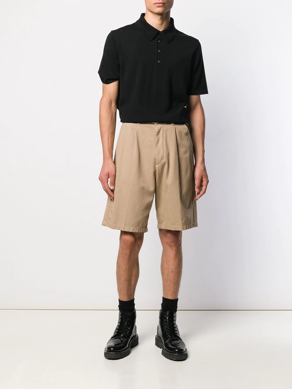 Men Pleated Bermuda Shorts - 2