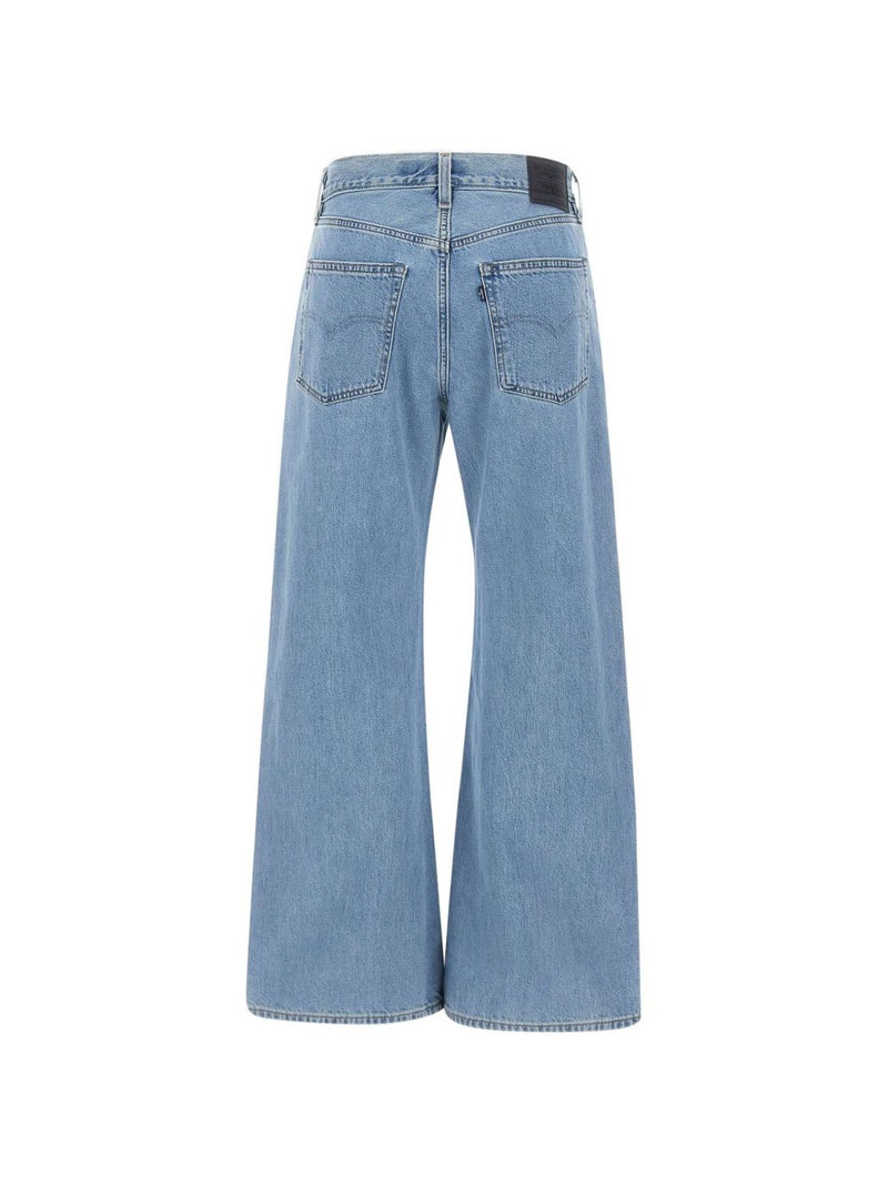 Levi's Carve jeans outlook