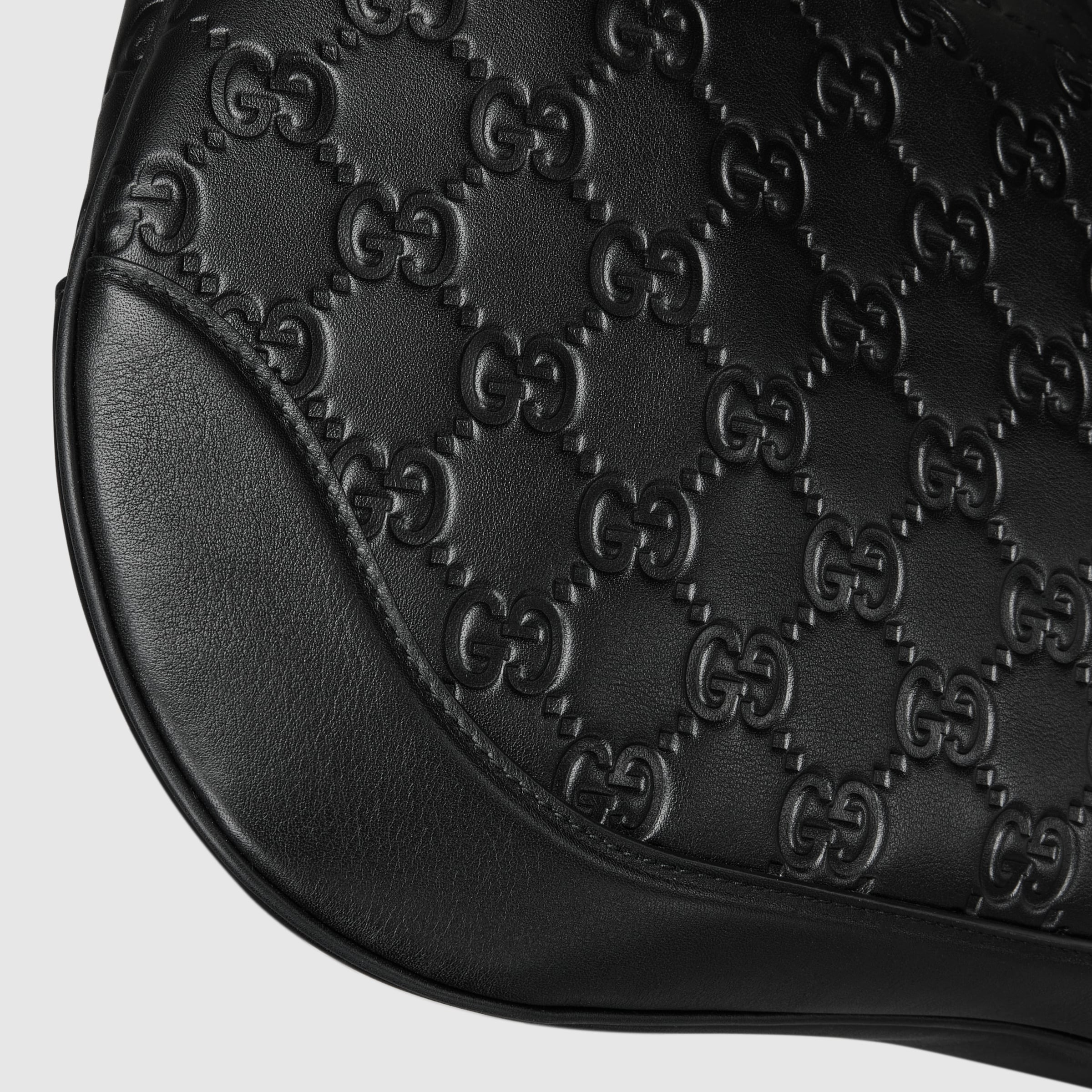 Gucci B medium shoulder bag - 9