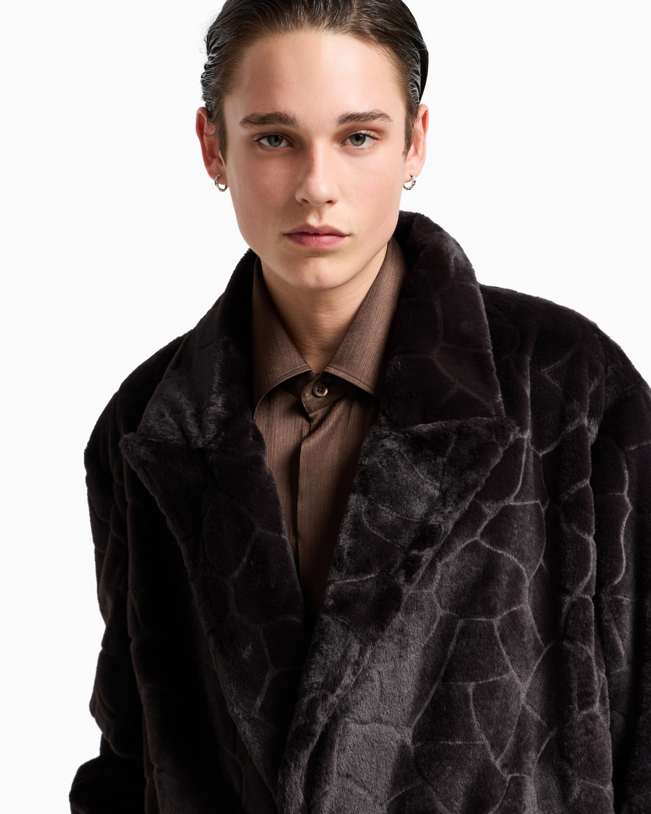SINGLE-BREASTED COAT IN FAUX FUR WITH A CROCODILE INTARSIA - 5