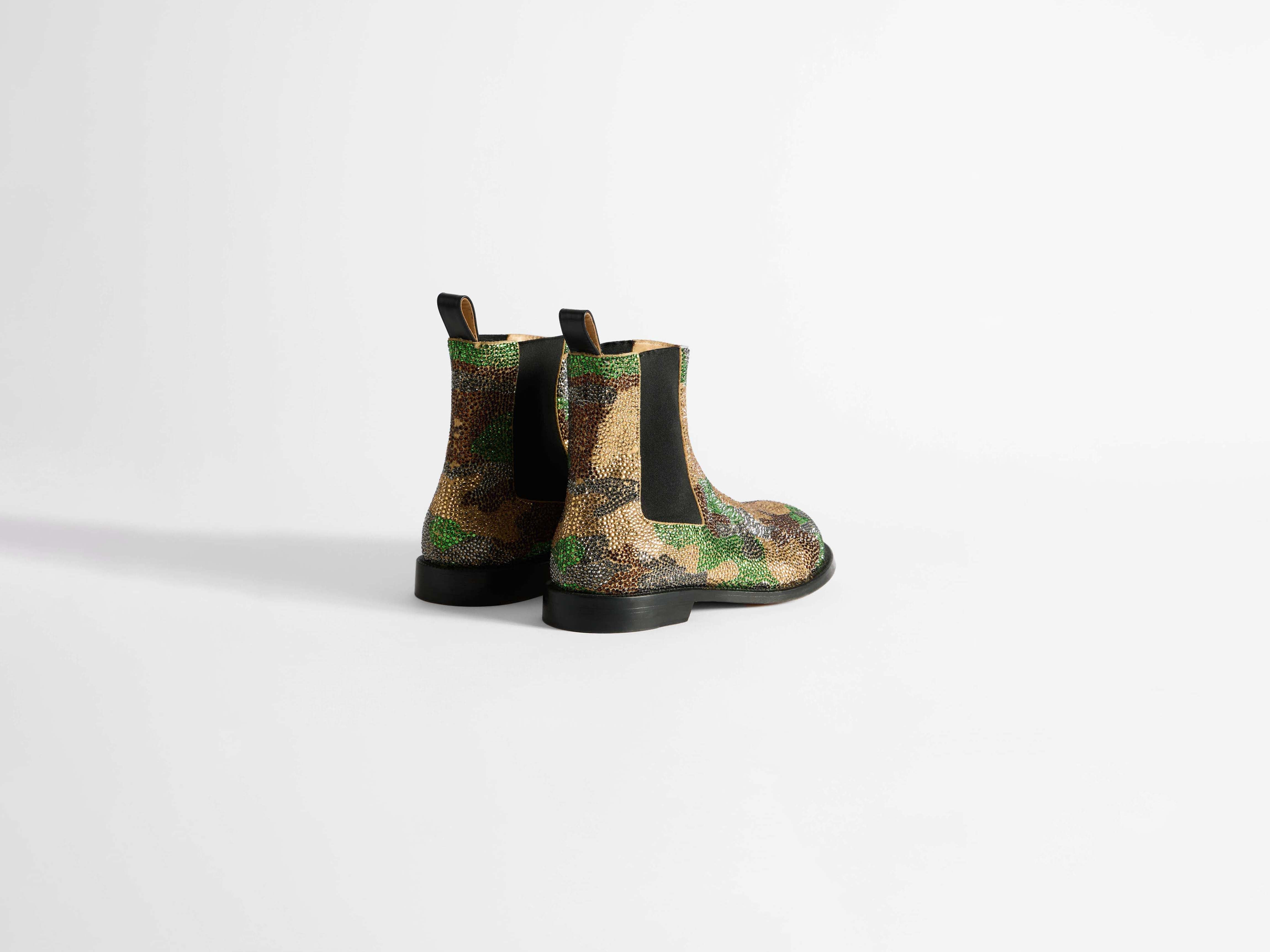 WOMENS CHELSEA LOAFER BOOTS IN MILITARY GREEN - 4