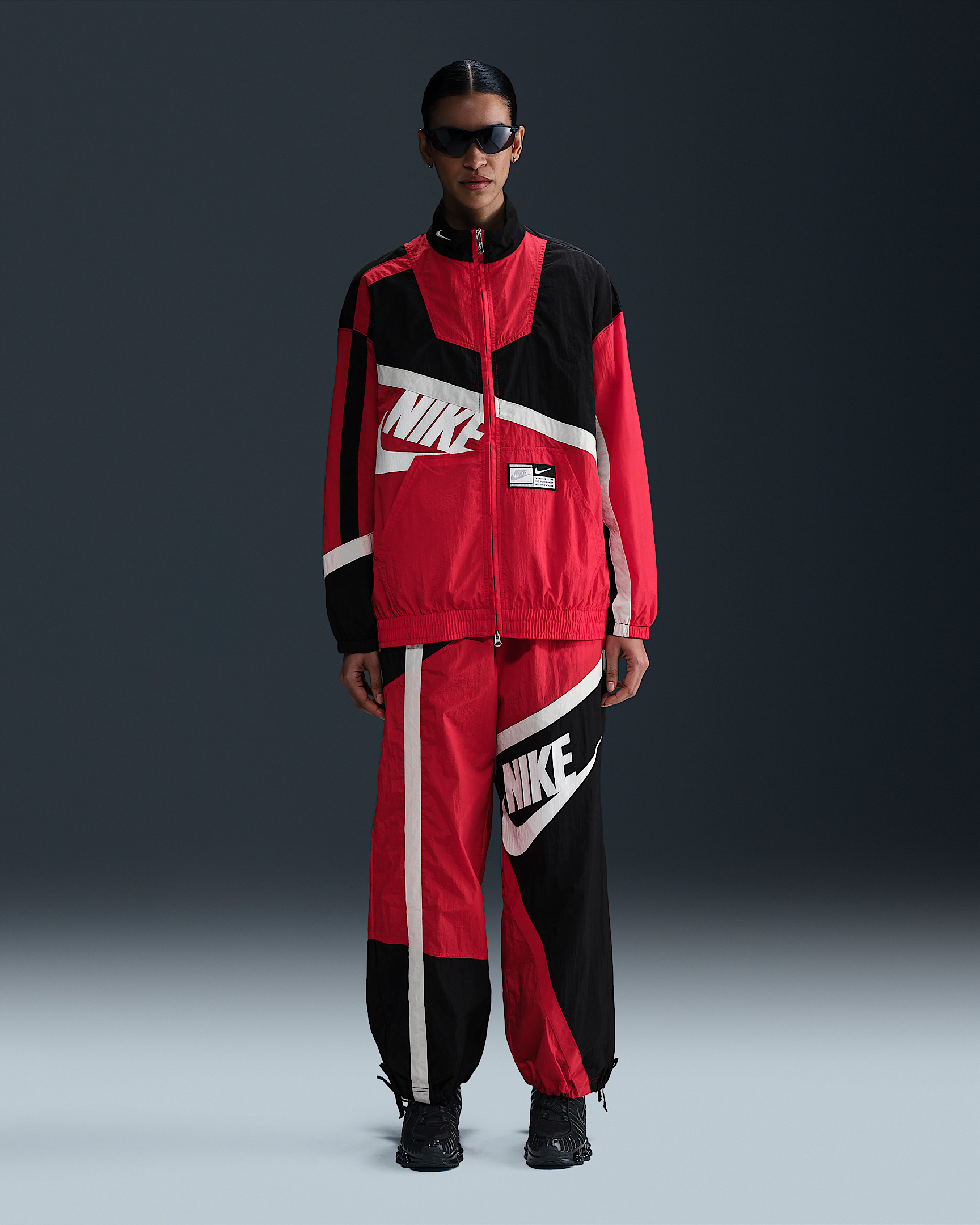 Nike Sportswear Women's Oversized Woven Jacket - 4