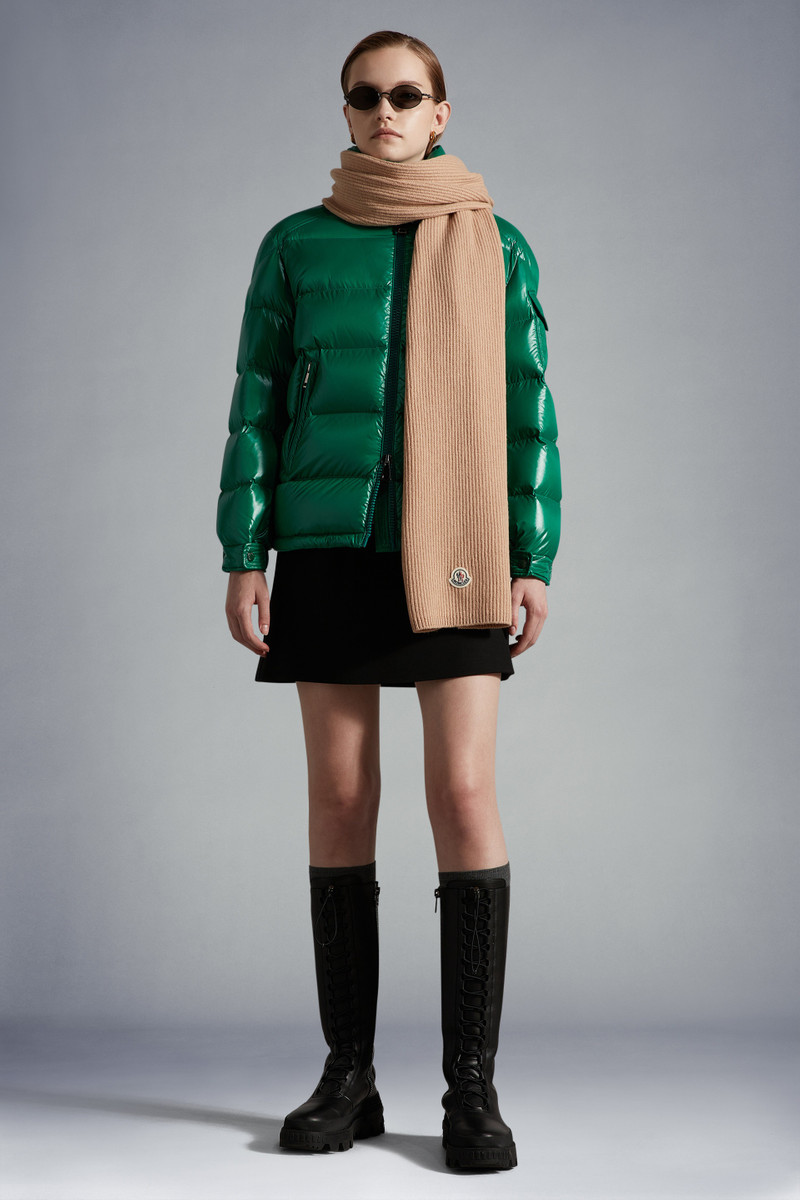 Moncler Wool & Cashmere Scarf outlook