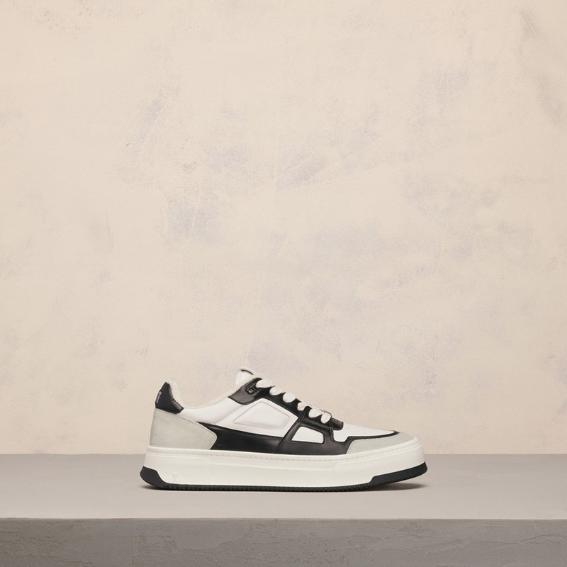 Low Top Ami Arcade Sneakers 1
