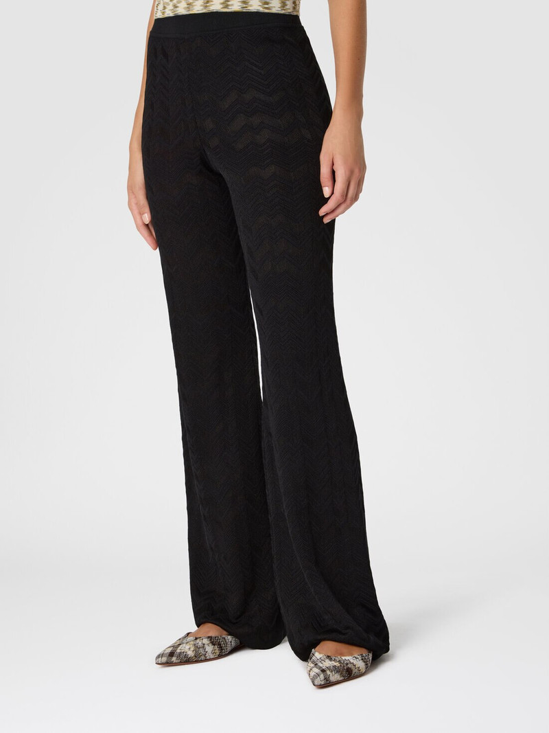 Straight Long Pants in Chevron Pattern 4