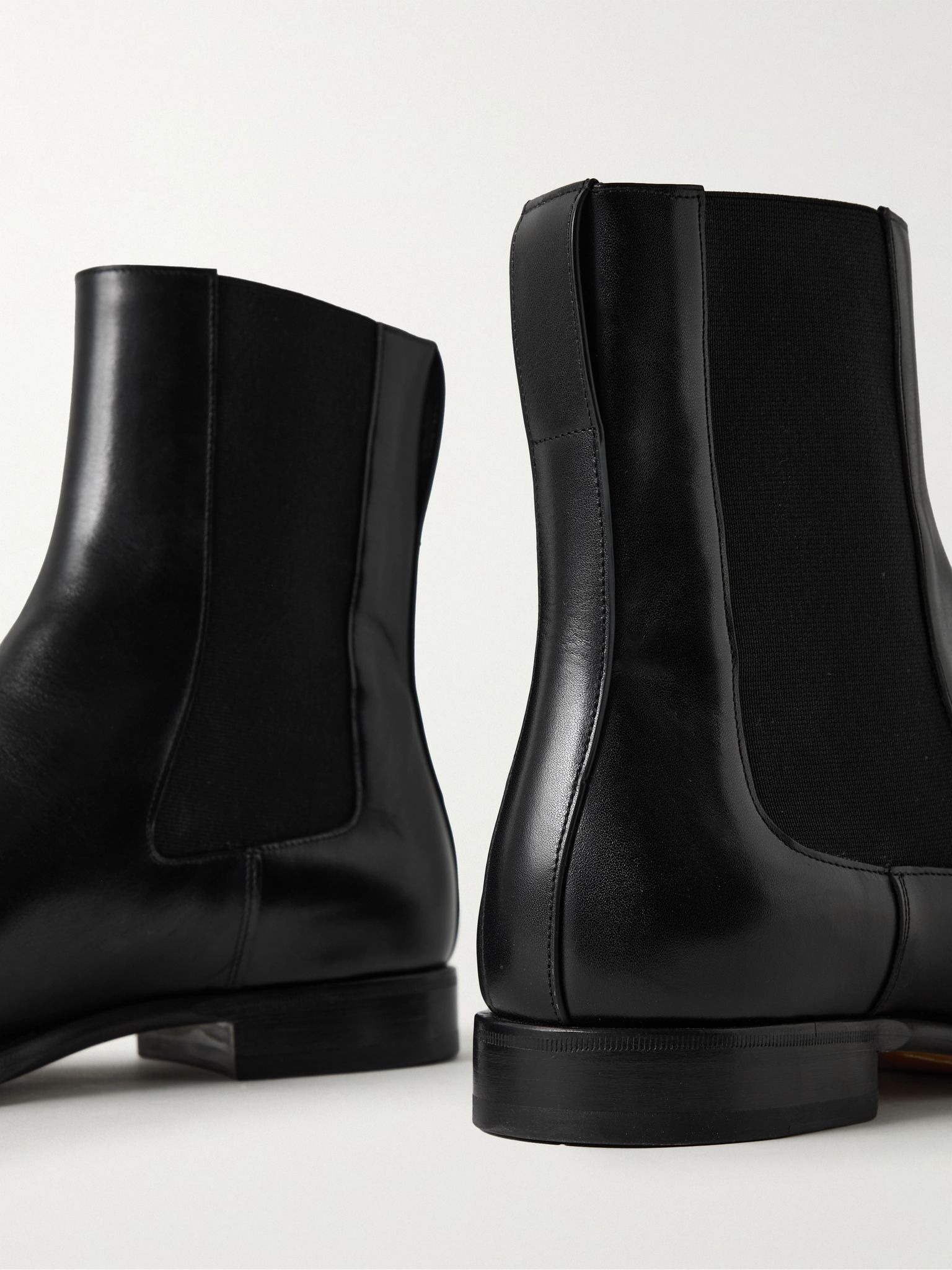 Novus Leather Chelsea Boots Black - 6