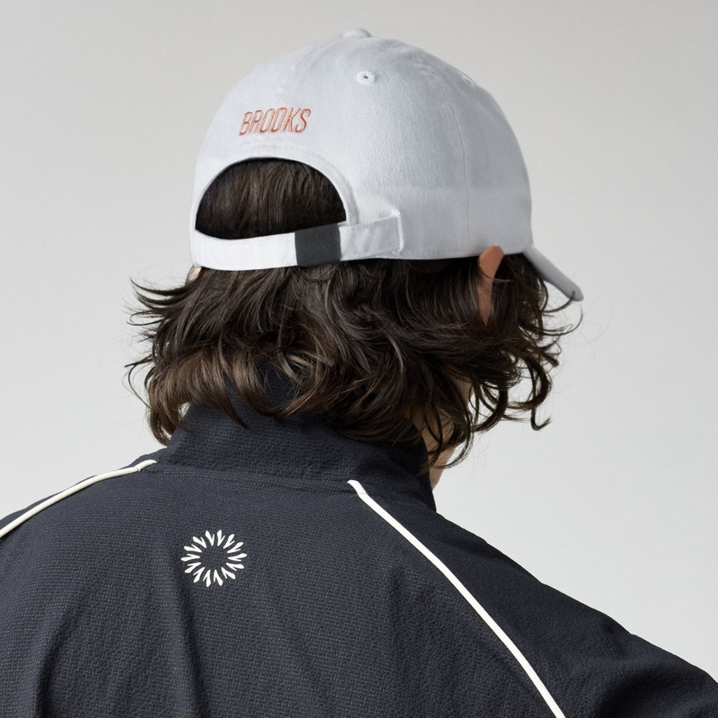 BROOKS Heritage Run Cap outlook