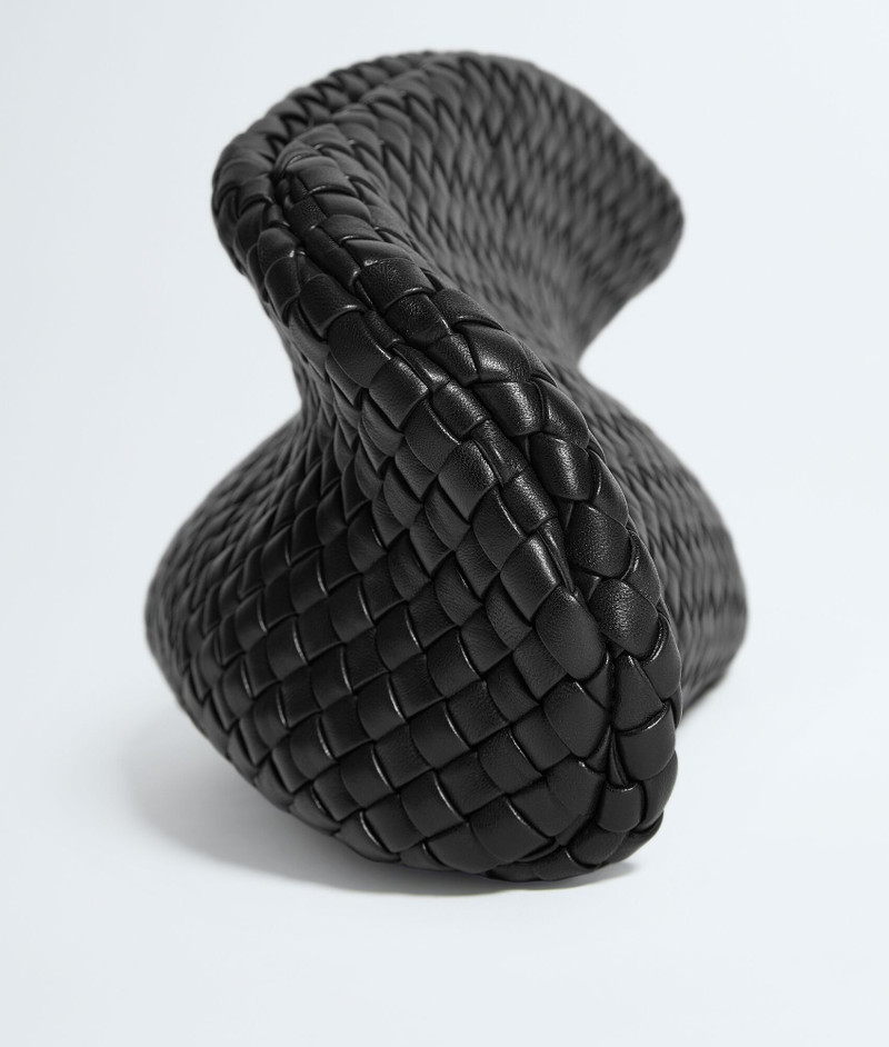 Bottega Veneta Onda Clutch outlook