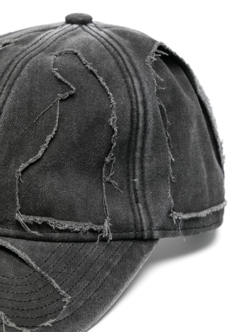 VETEMENTS Destroyed denim cap outlook