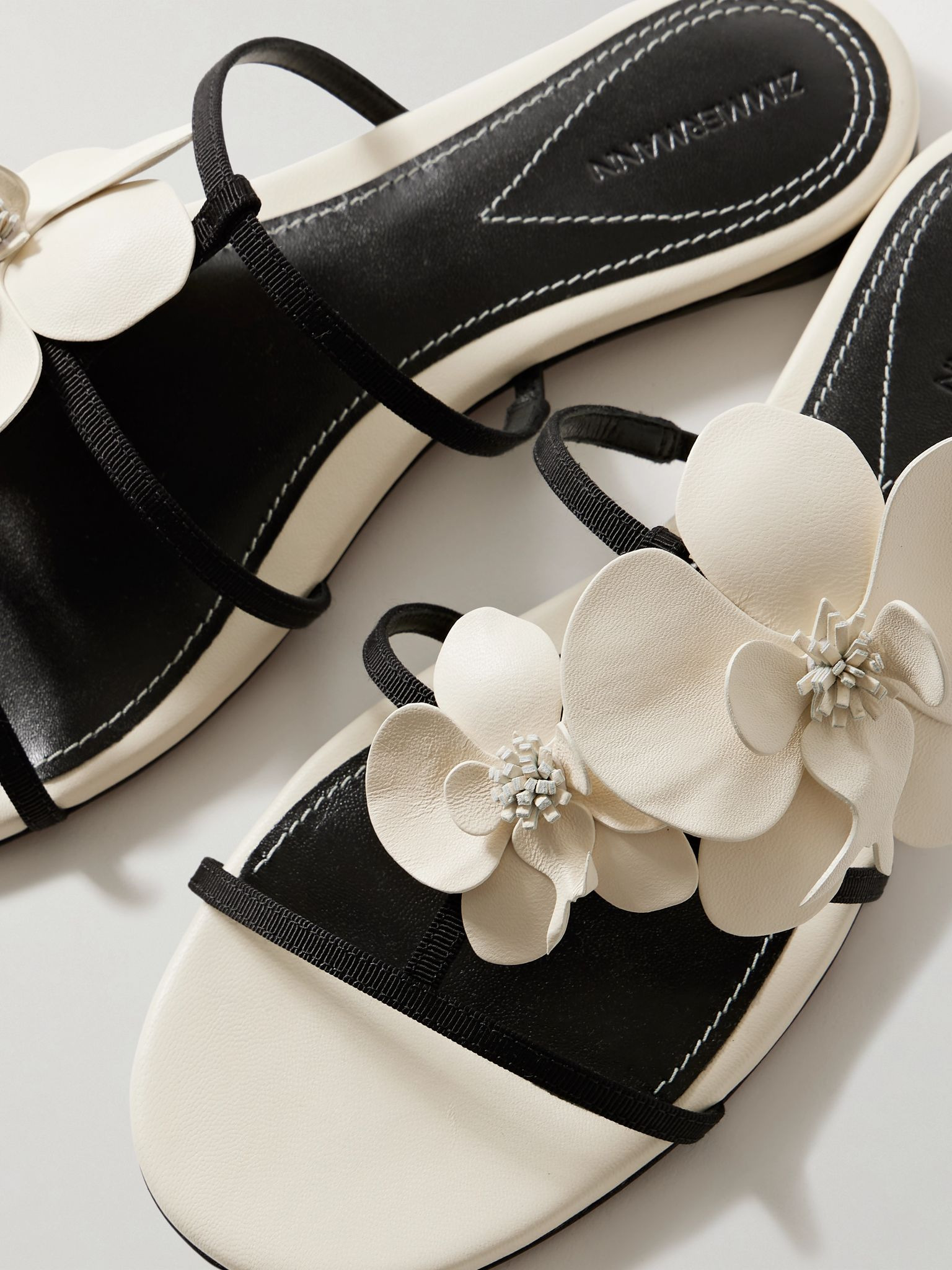 Orchid appliquéd leather and grosgrain slides White - 4