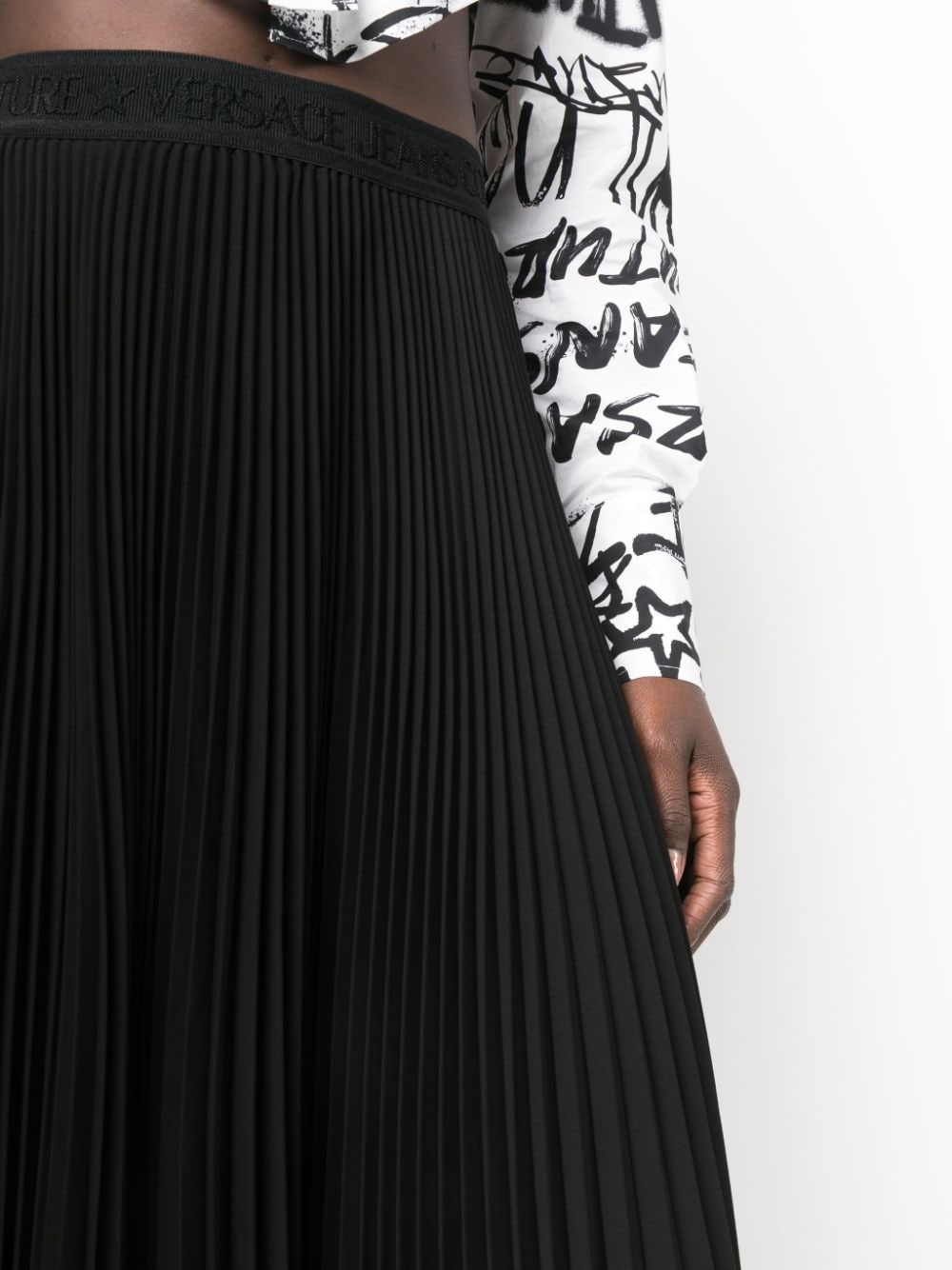 fully-pleated logo-waistband midi skirt - 5