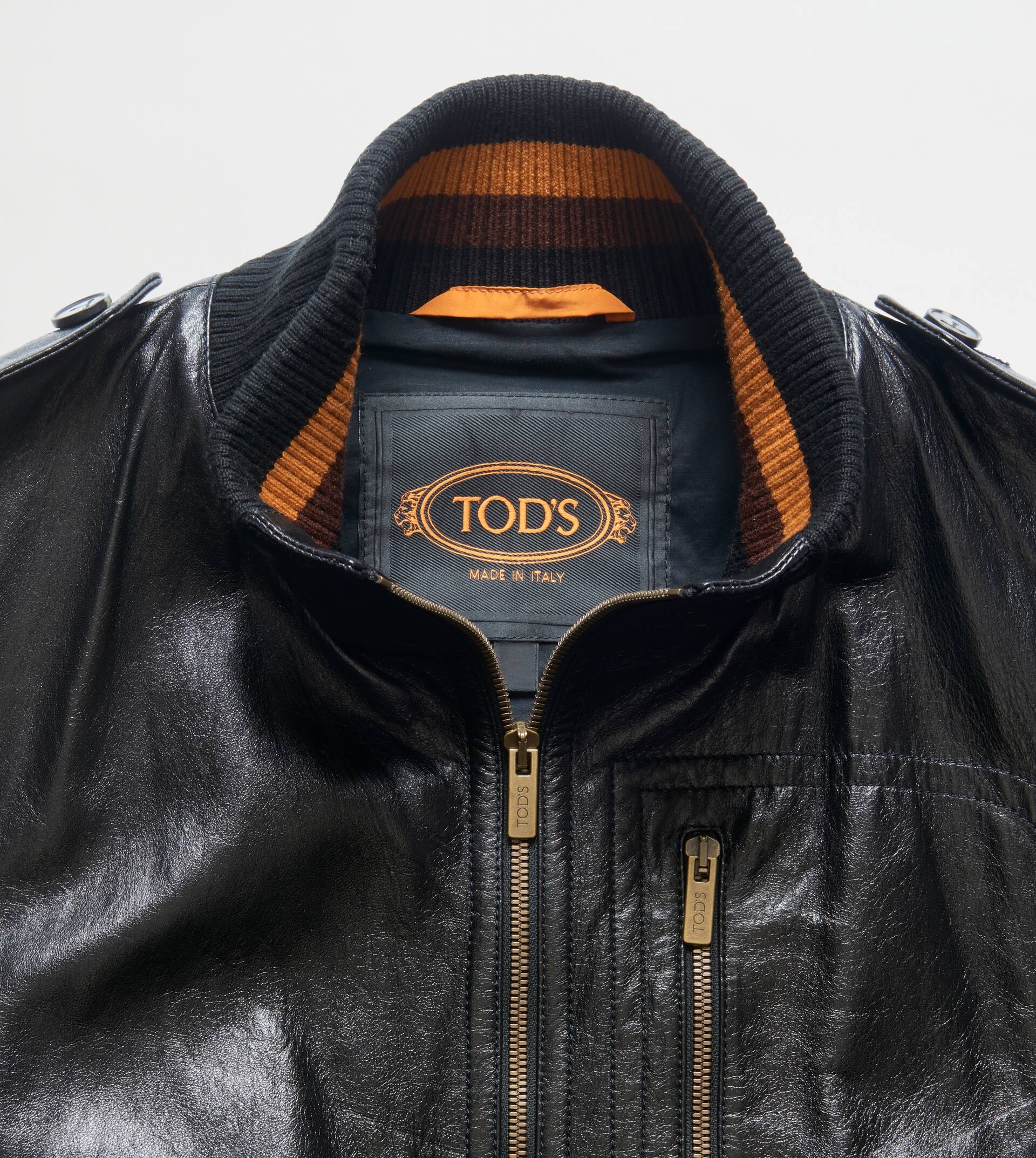 BOMBER IN LEATHER - BLACK - 4