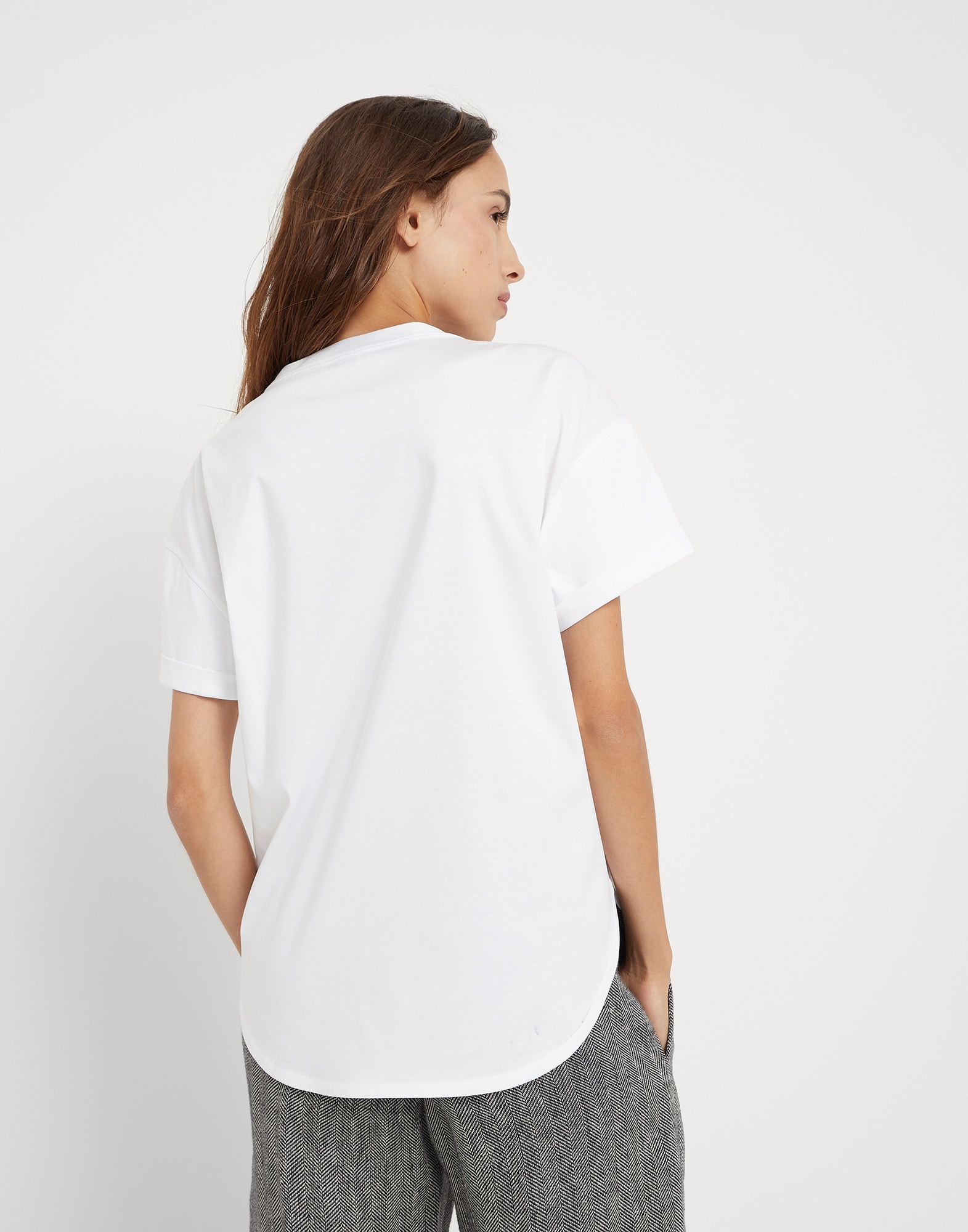 Tシャツ・カットソー BRUNELLO CUCINELLI COTTON JERSEY T-SHIRT WITH SHINY TAB Brunello Cucinelli Cotton jersey T-shirt with shiny tab