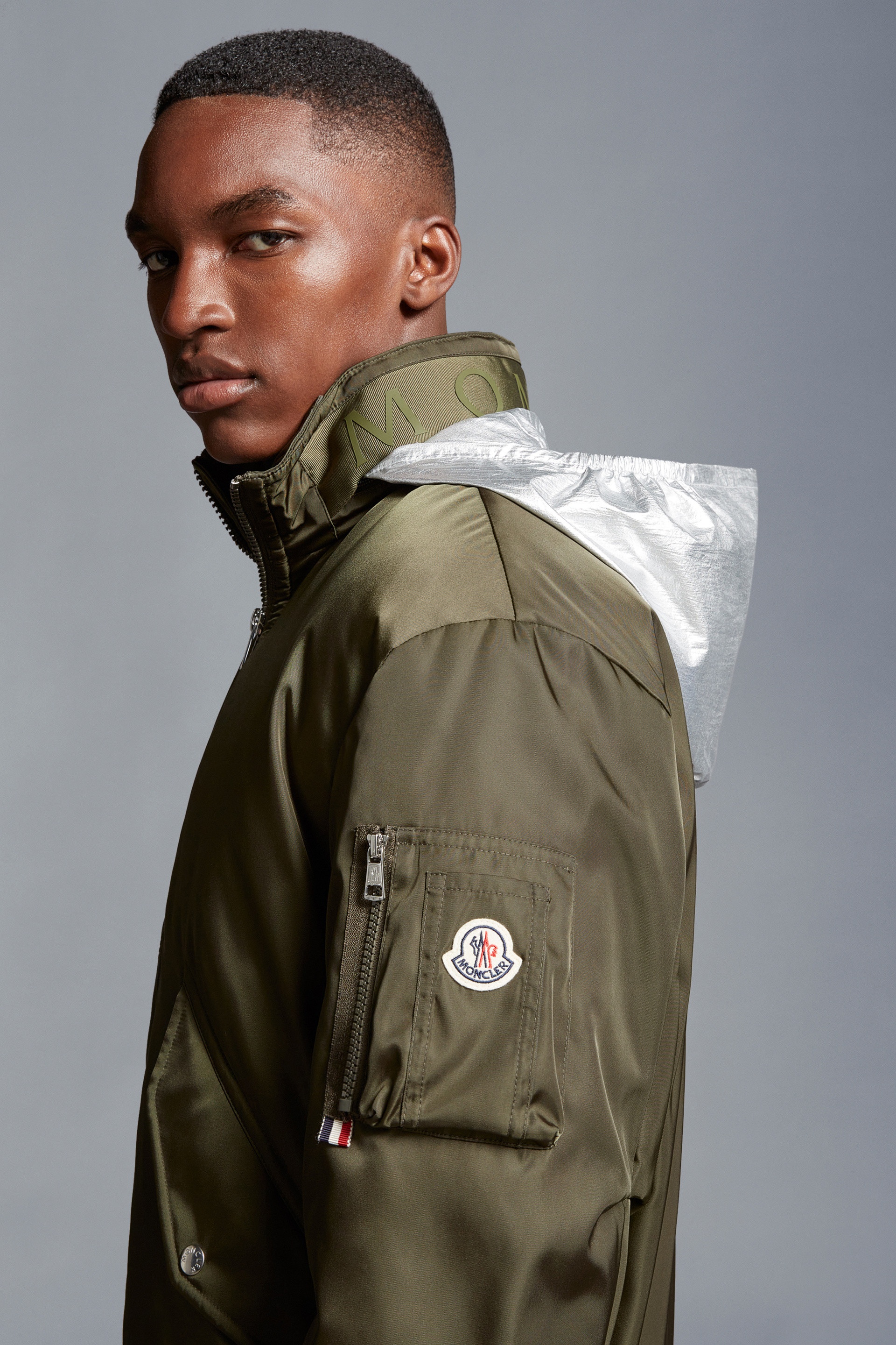 Moncler olive hot sale green jacket