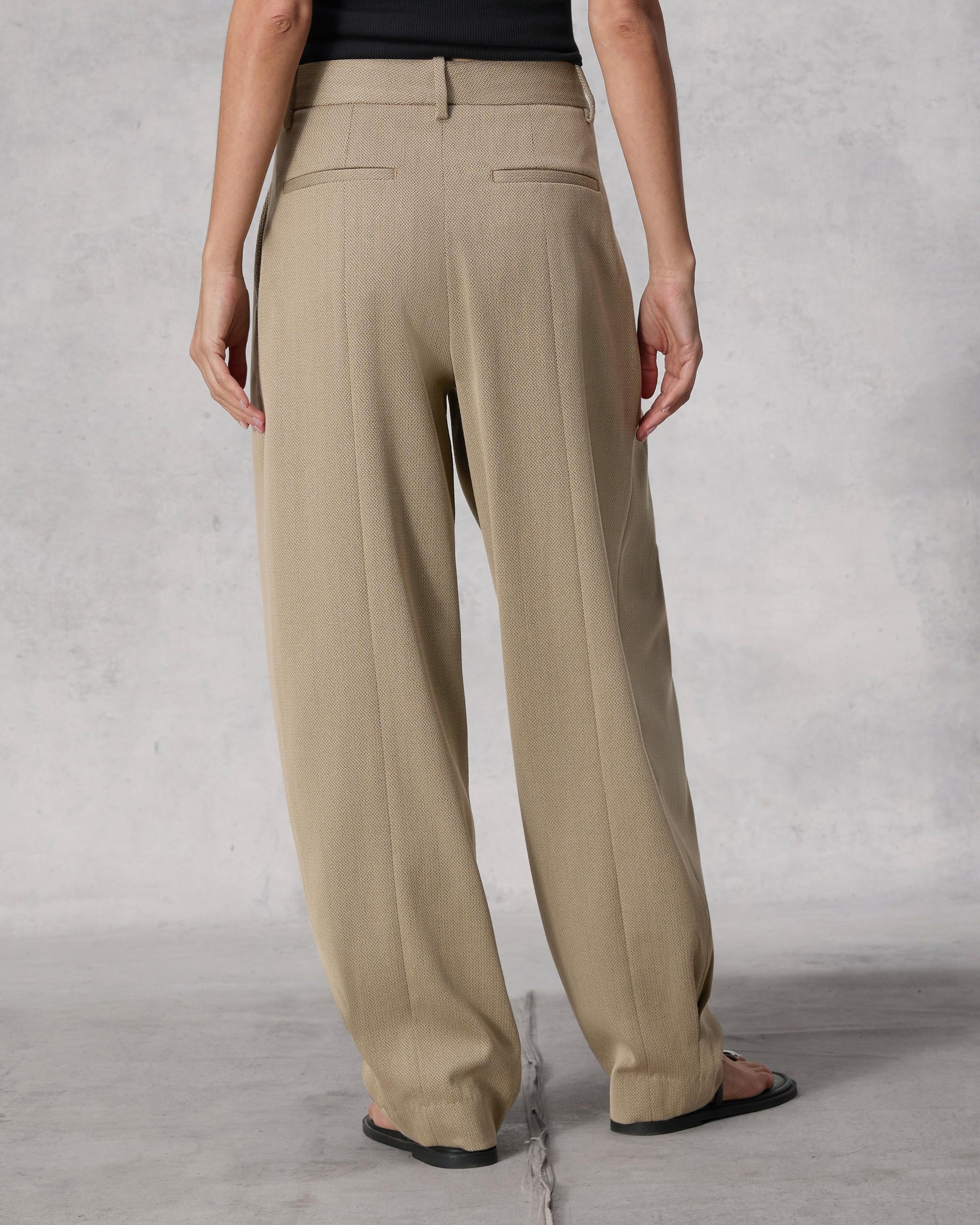 Cecily Italian Herringbone Pant
Relaxed Fit - 4