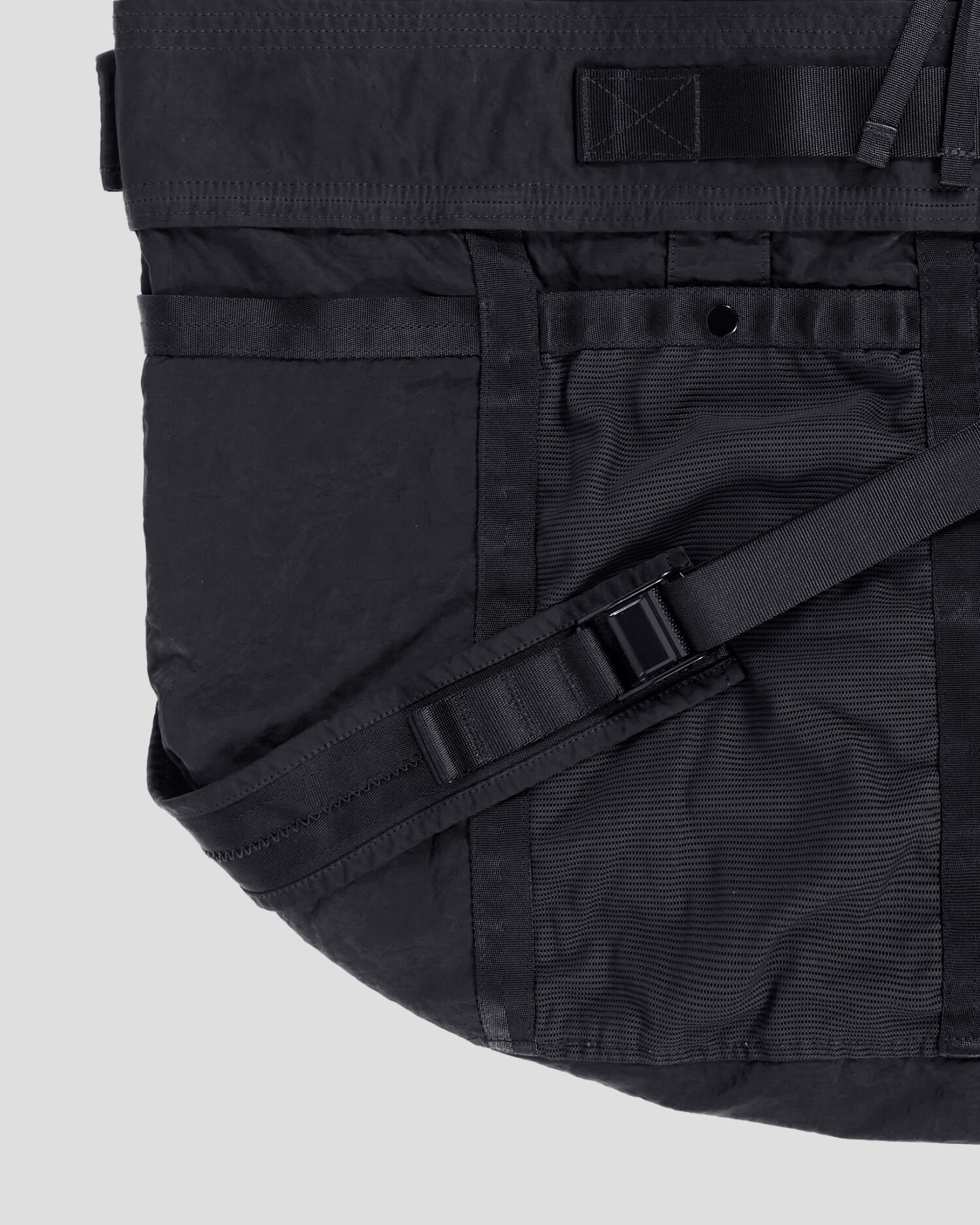 C.P. Company Nylon B Messenger Bag | REVERSIBLE