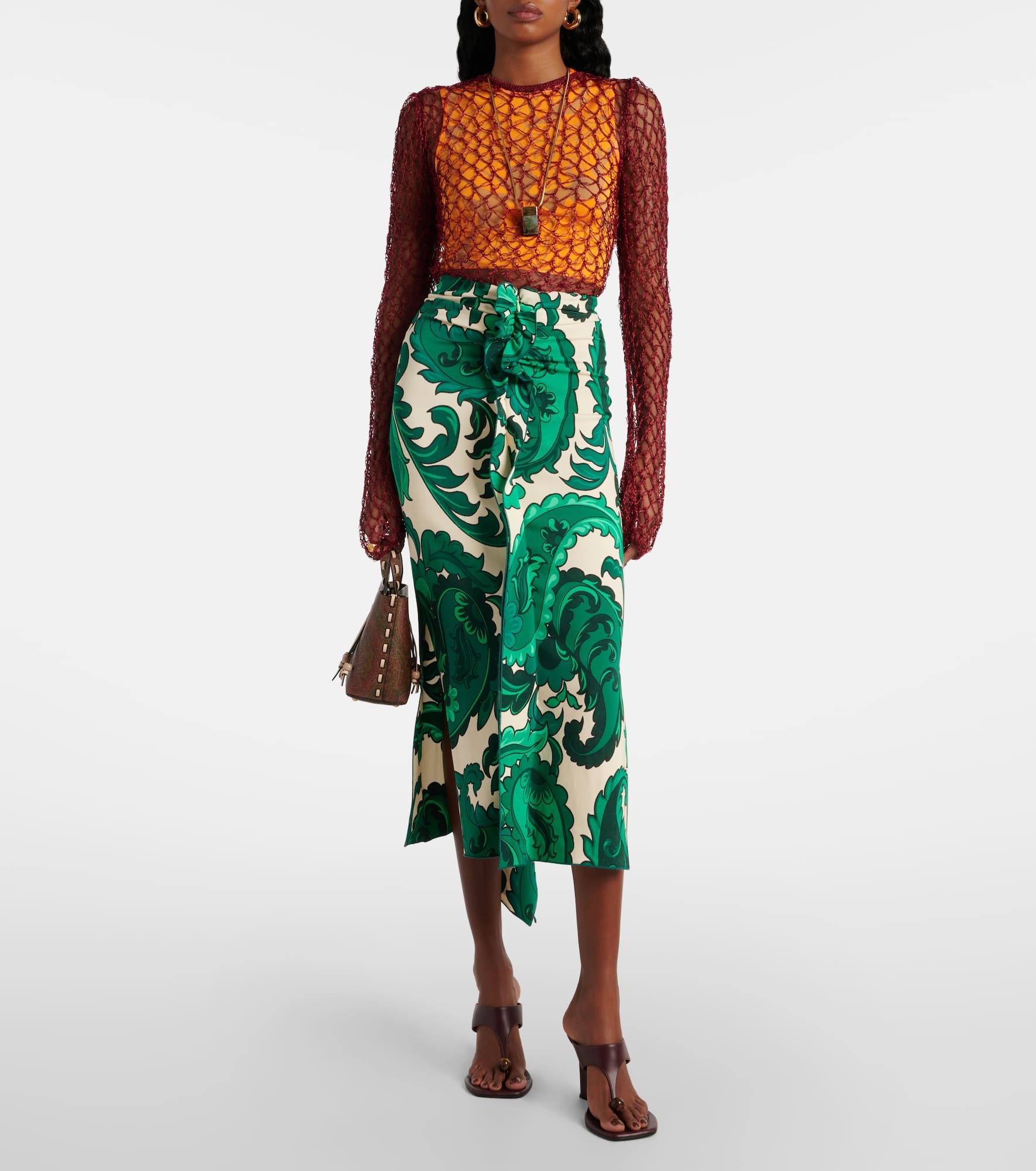 Open-knit sweater and printed crop top set - 2
