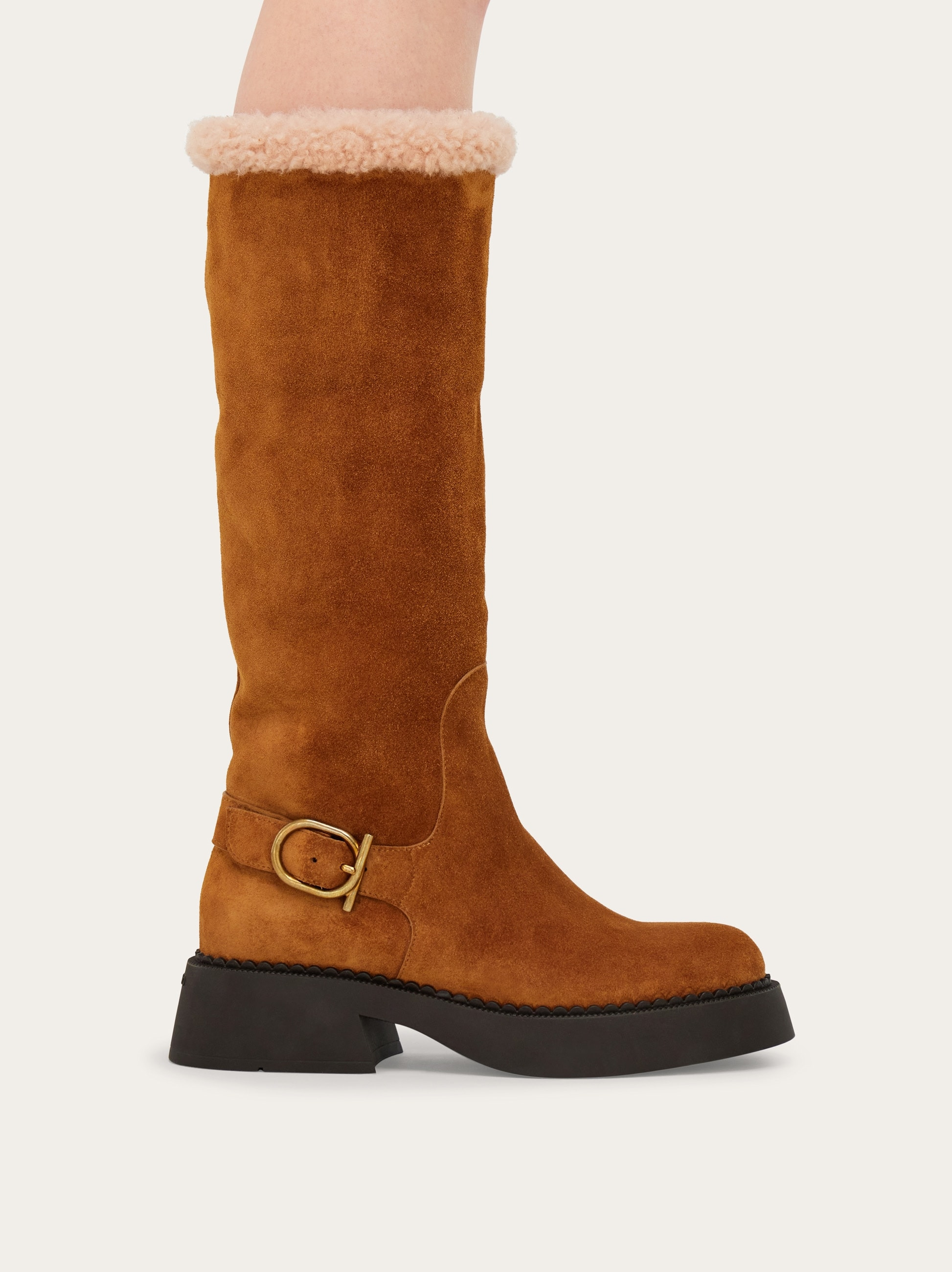 Ankle boot with chunky shearling detail - 9