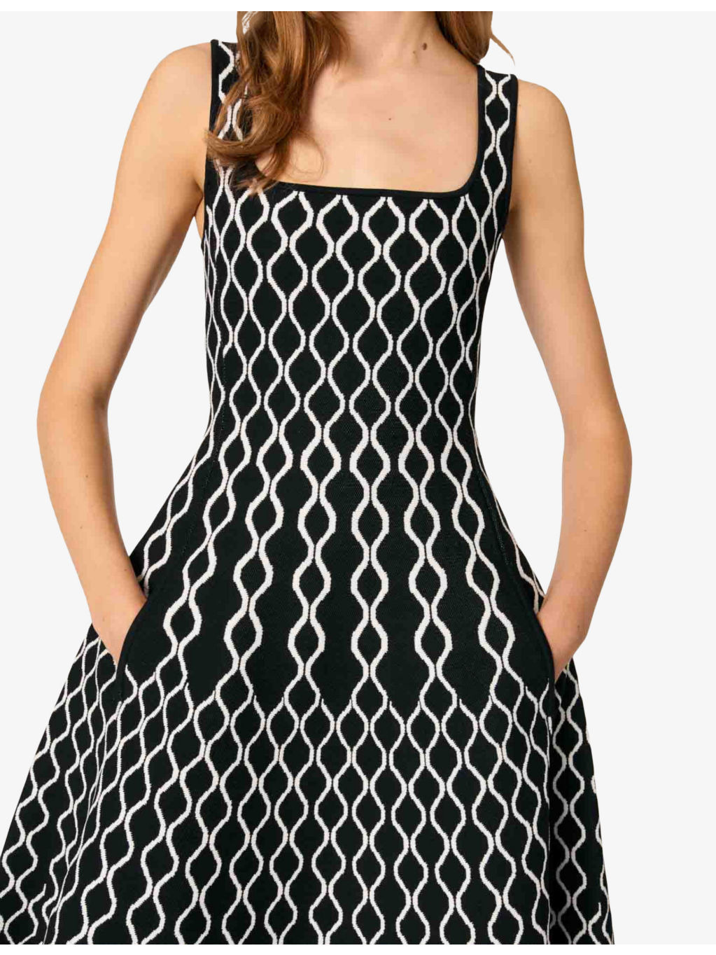 Grid-pattern square-neck knitted midi dress - 5