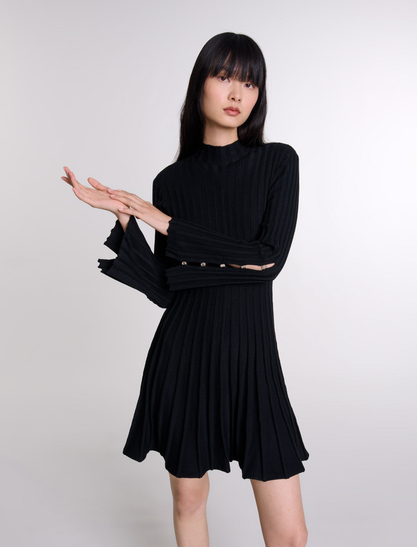 Short knit dress - 5