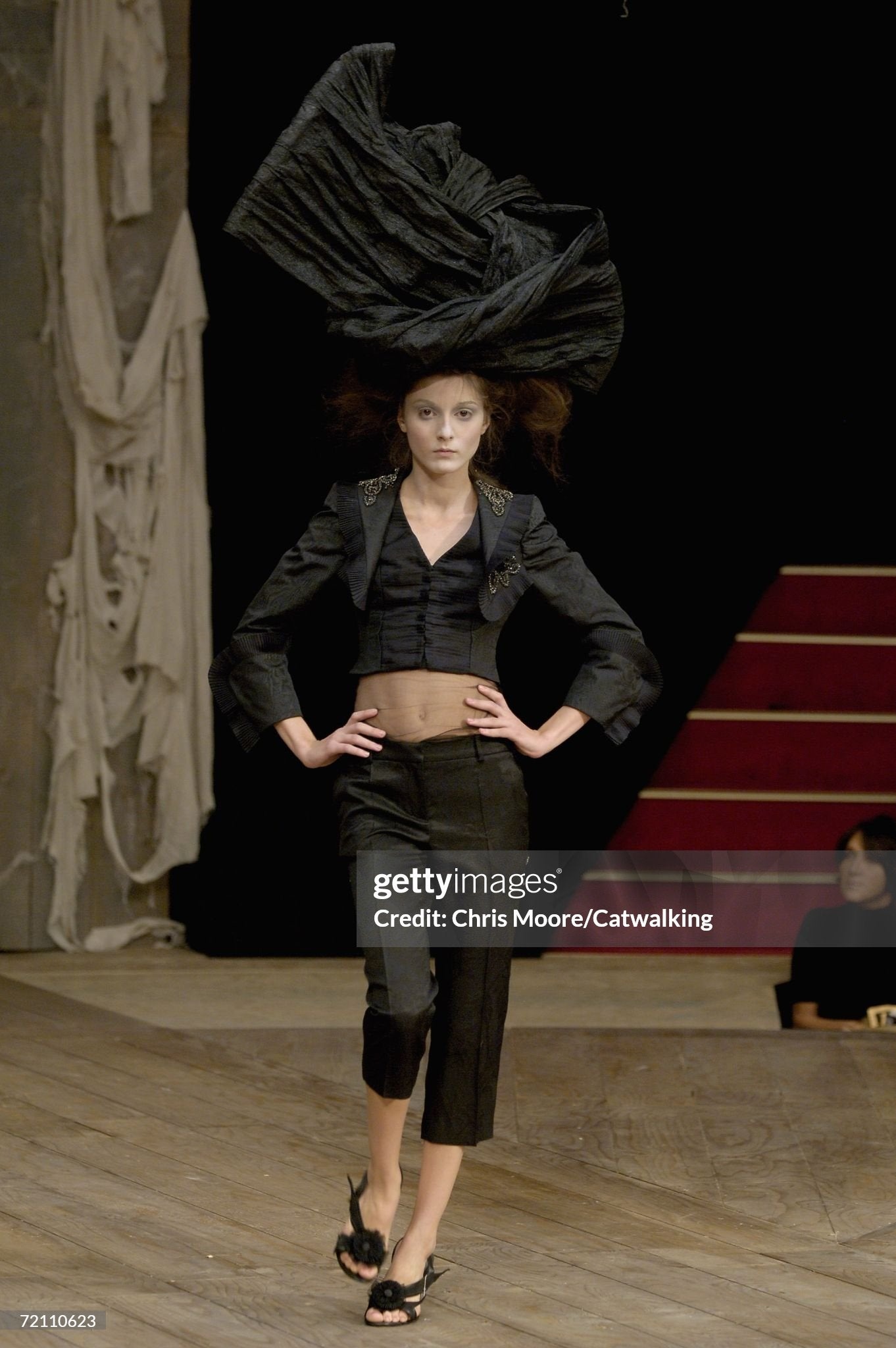 zOthers - Alexander Mcqueen Spring 2007 Runway Black Silk Bumster Pants 38 - 2