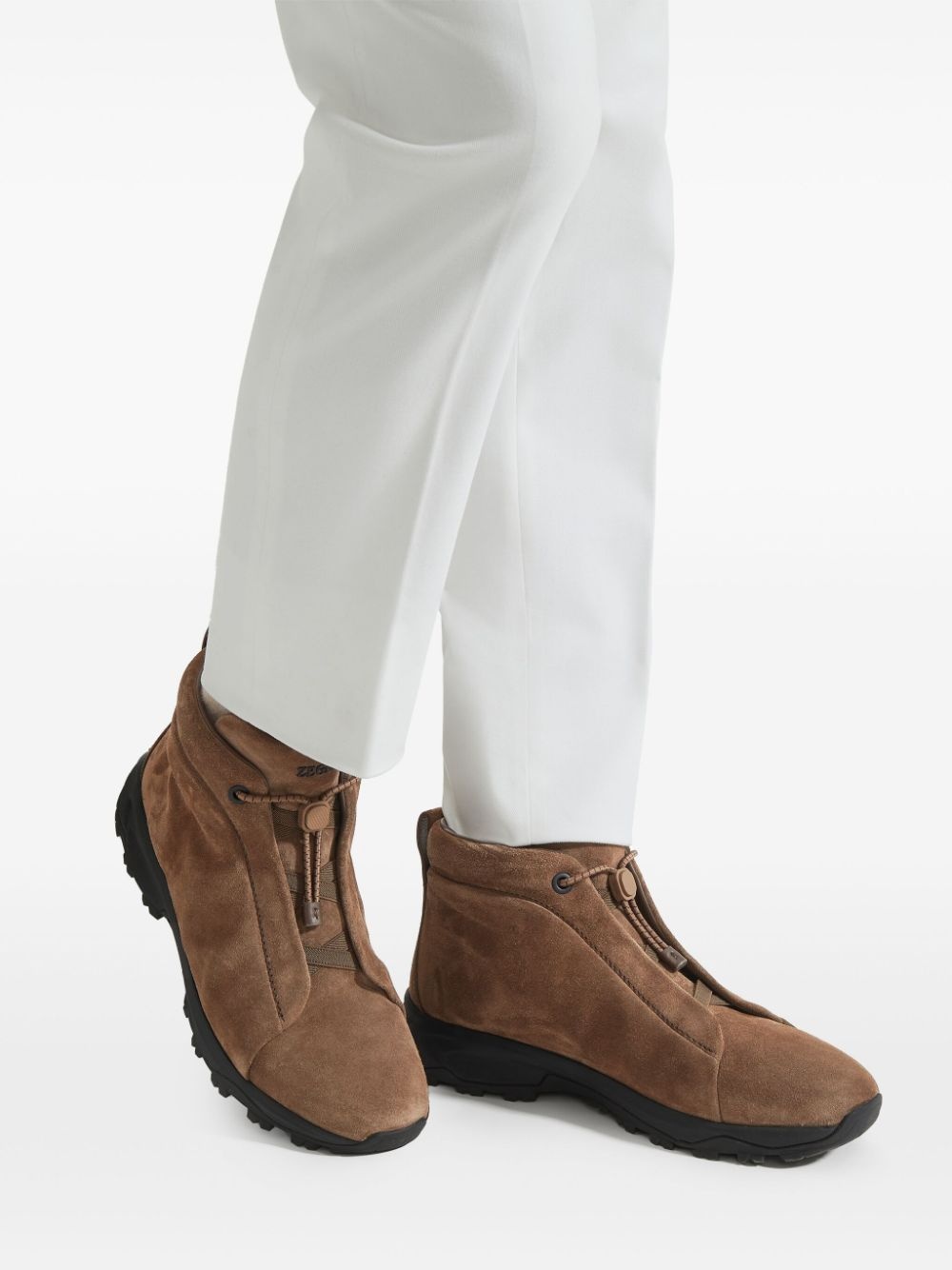 Triple Stitch Vetta suede boots - 5