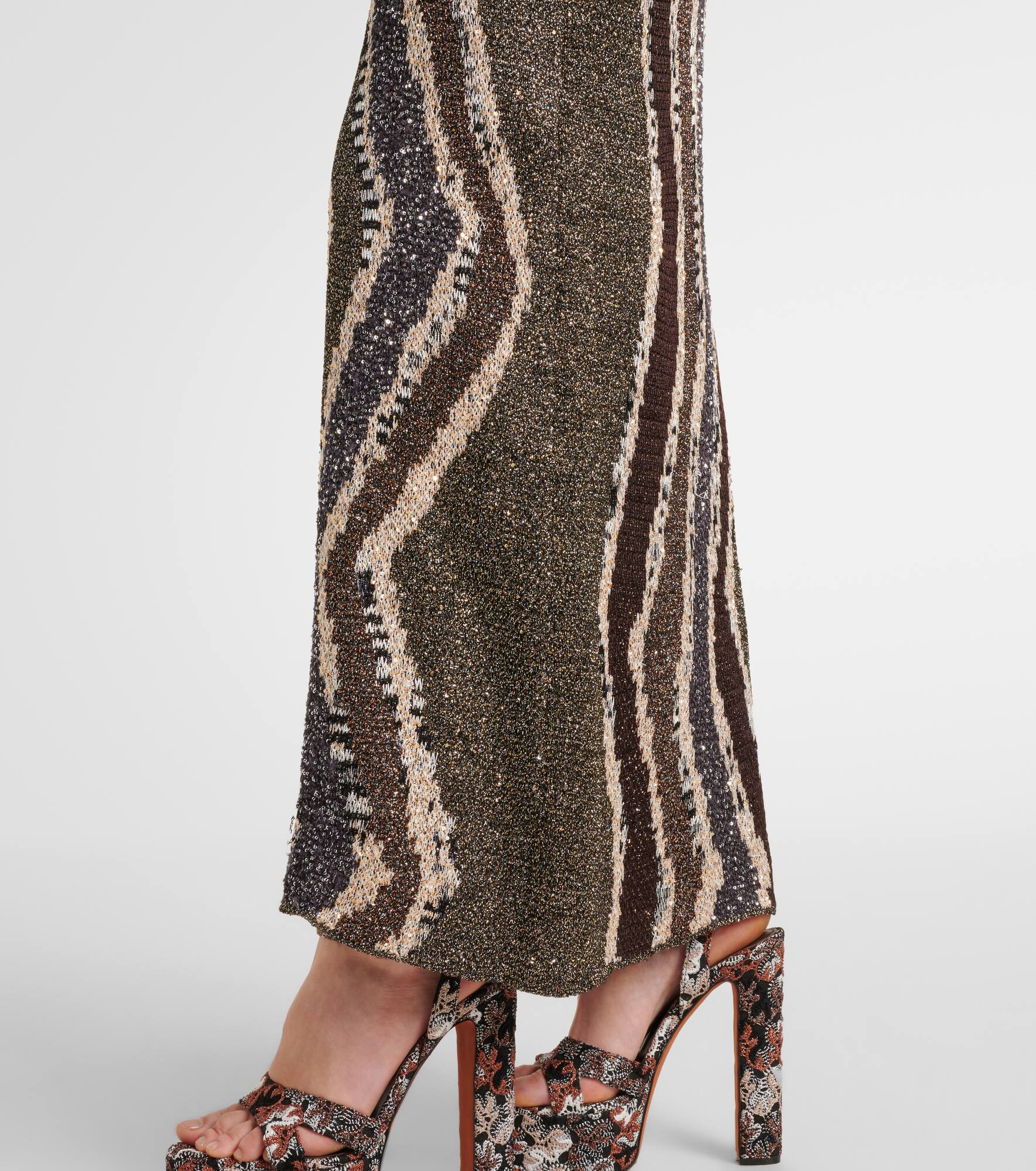 Sequined open-back lamé gown - 5